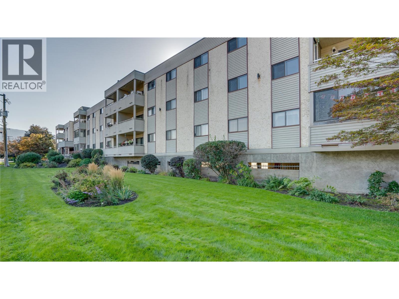 #105 3608 27 Avenue - 3