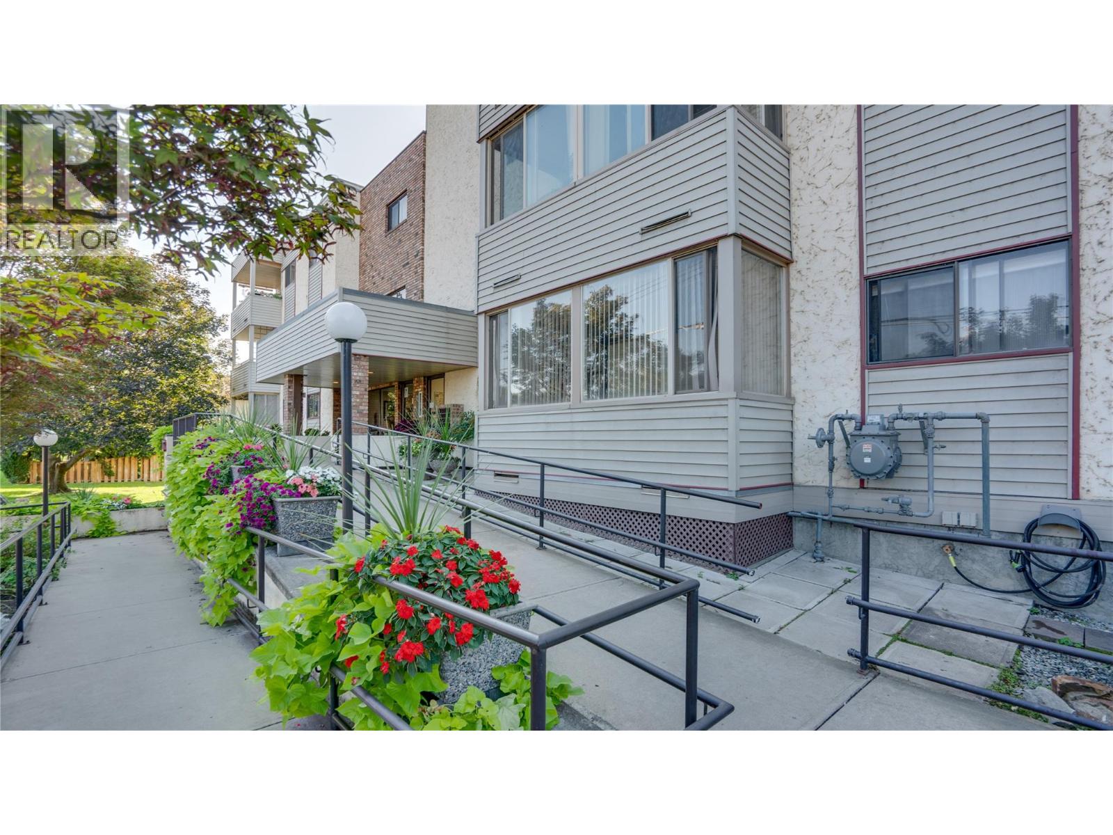 #105 3608 27 Avenue - 6
