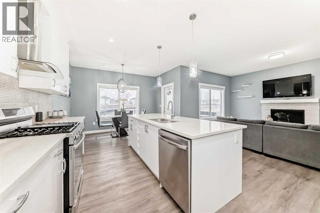 
          753 Edgefield Crescent
            <br/>
            <span>Strathmore</span>
            , 
            <span>AB</span>
             <span>T1P1H5</span>
         - Photo 17