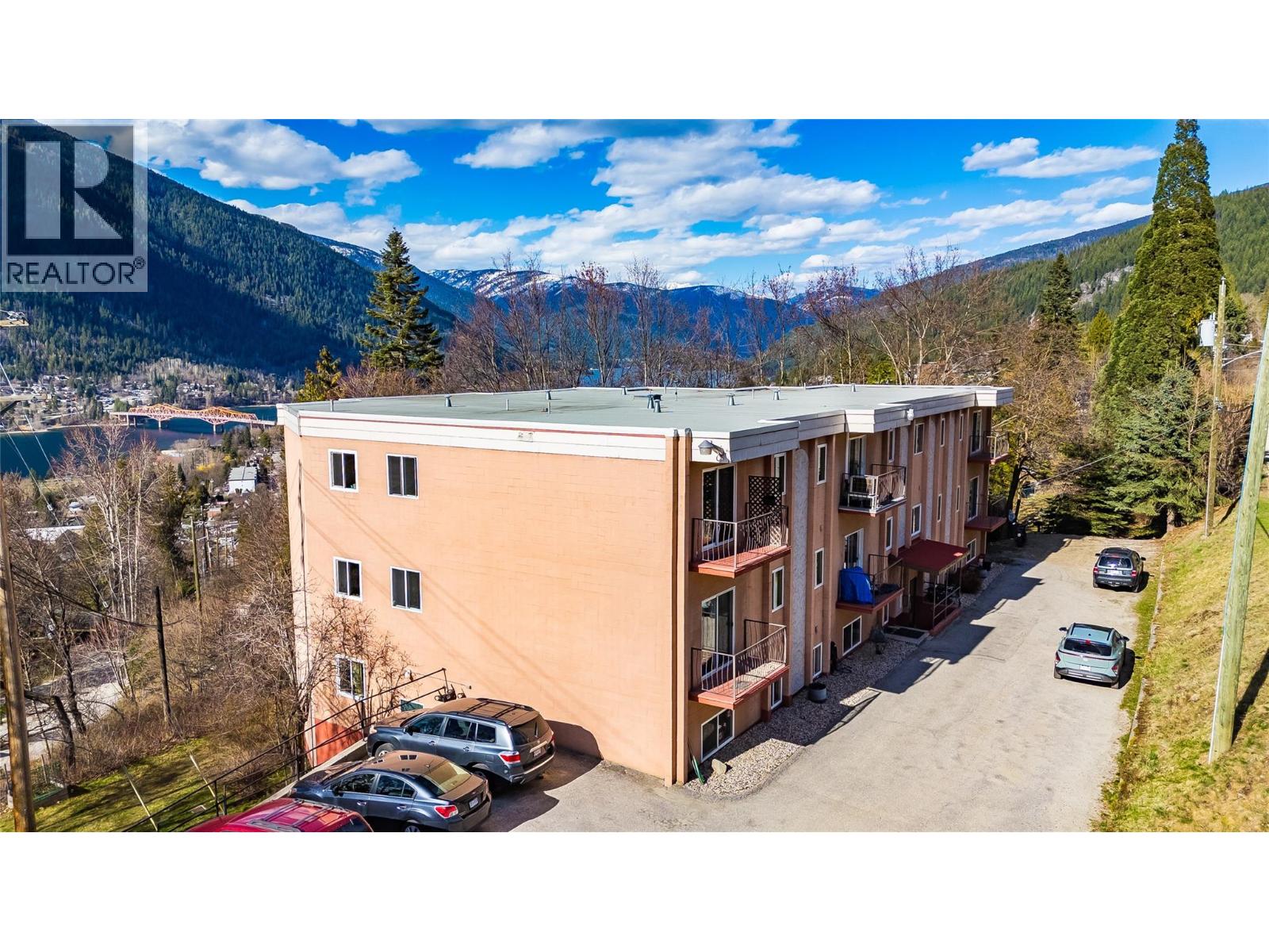 #402 191 TREVOR STREET - 36