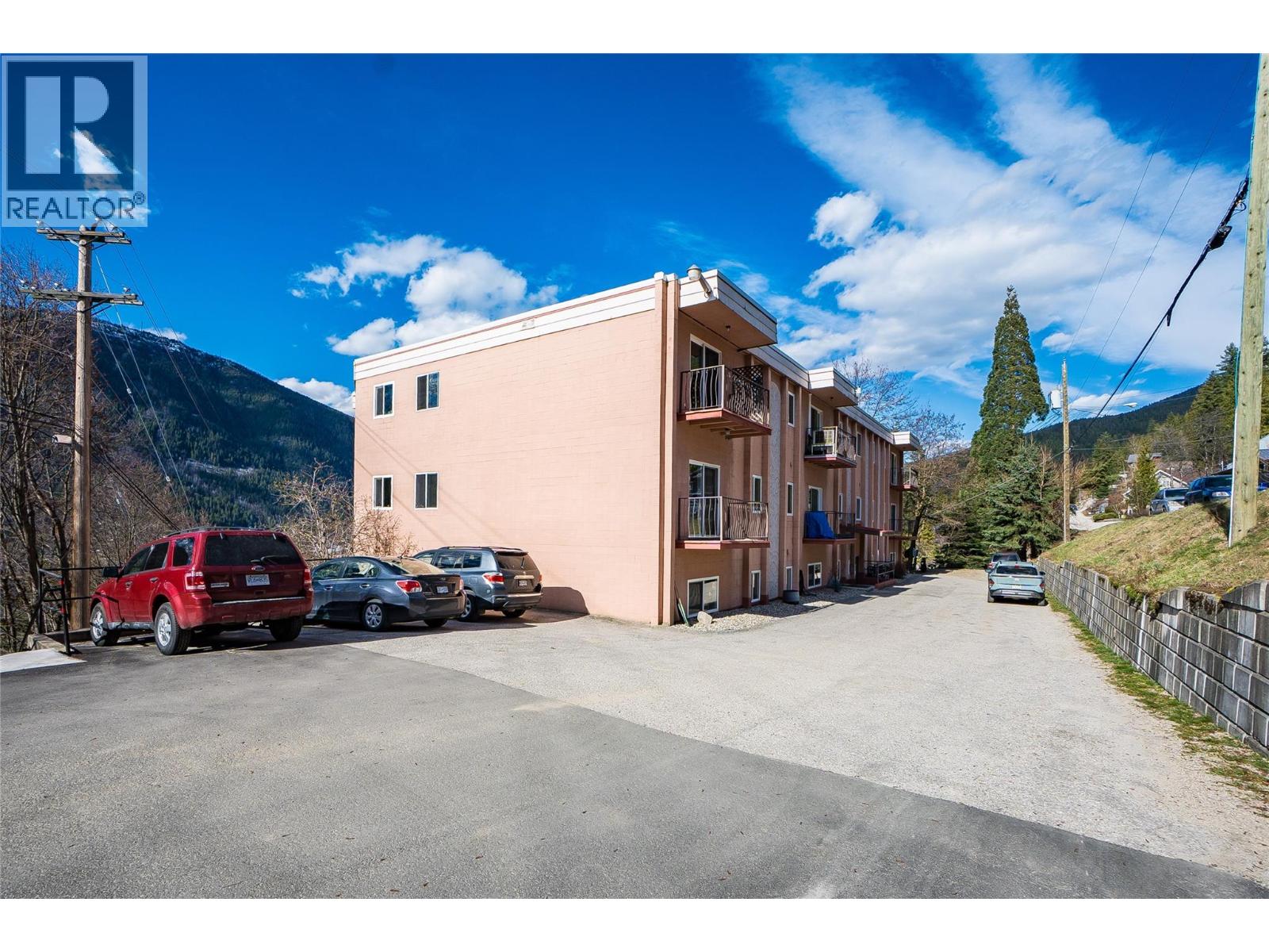 #402 191 TREVOR STREET - 37