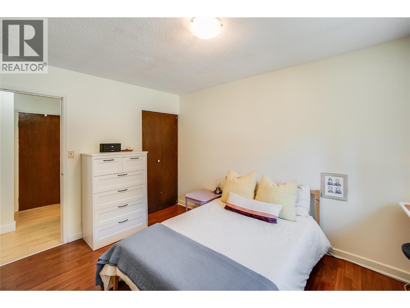 #402 191 TREVOR STREET - 29