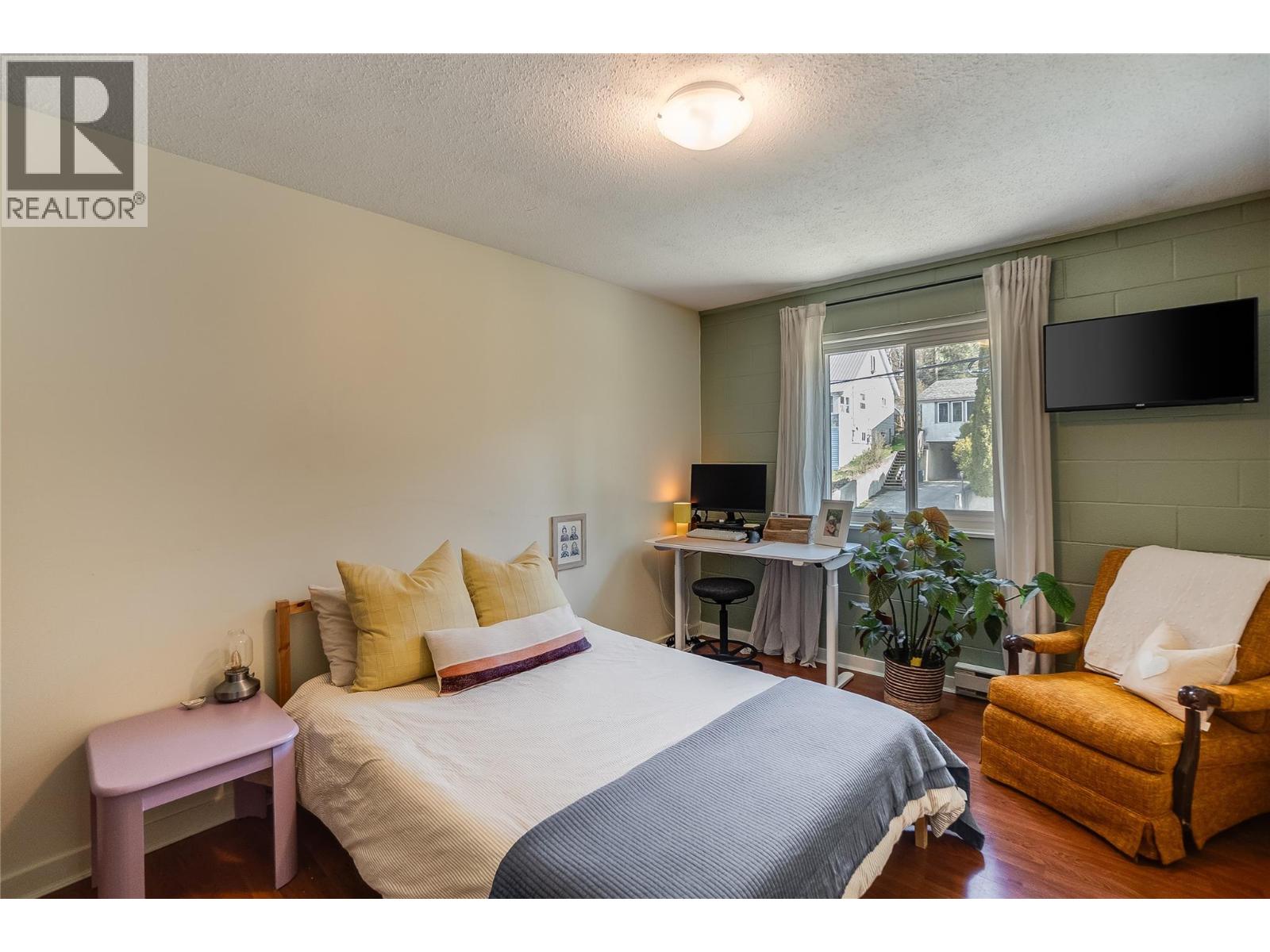 #402 191 TREVOR STREET - 28