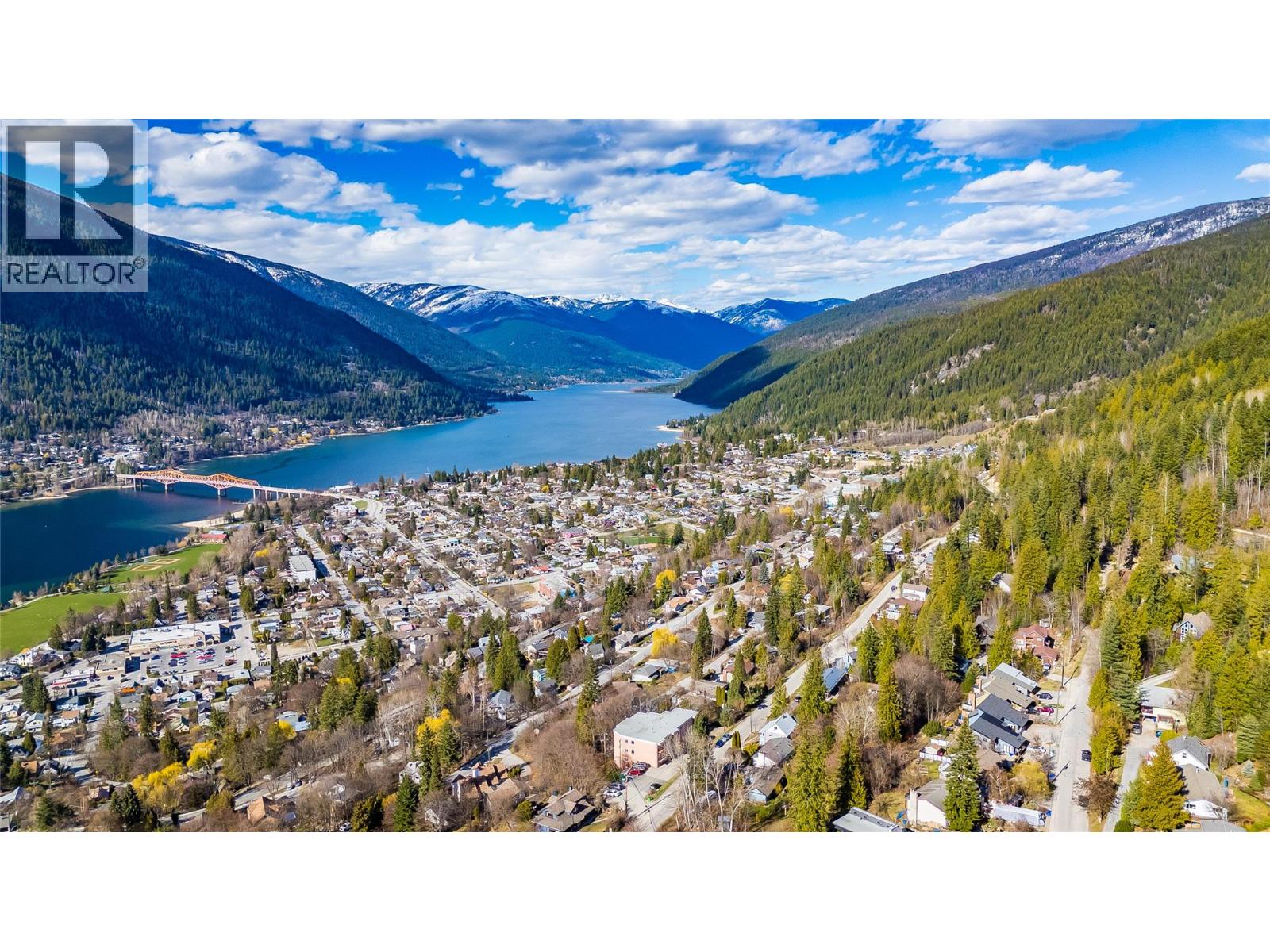 #402 191 TREVOR STREET - 52