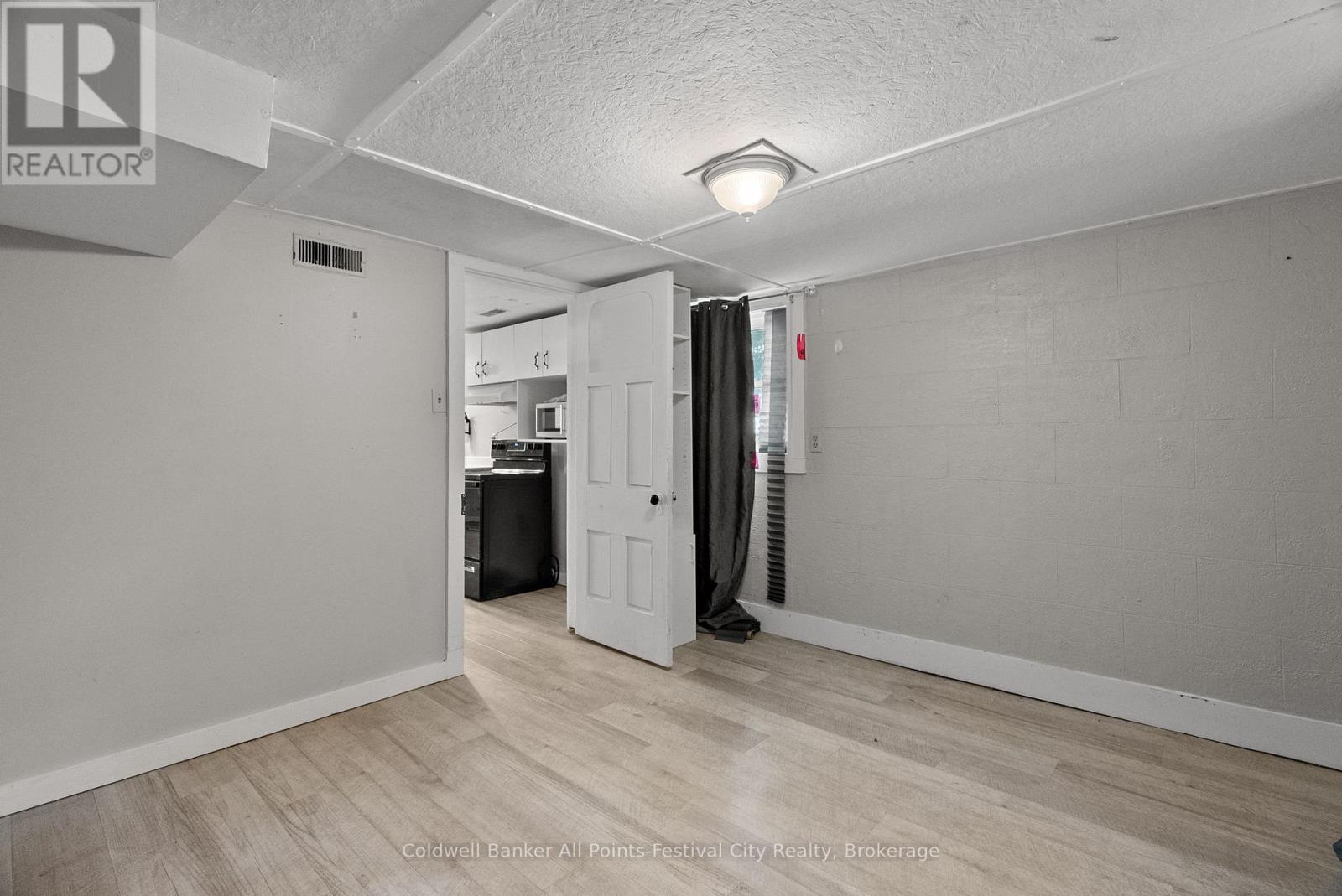 36404B HURON ROAD - 24