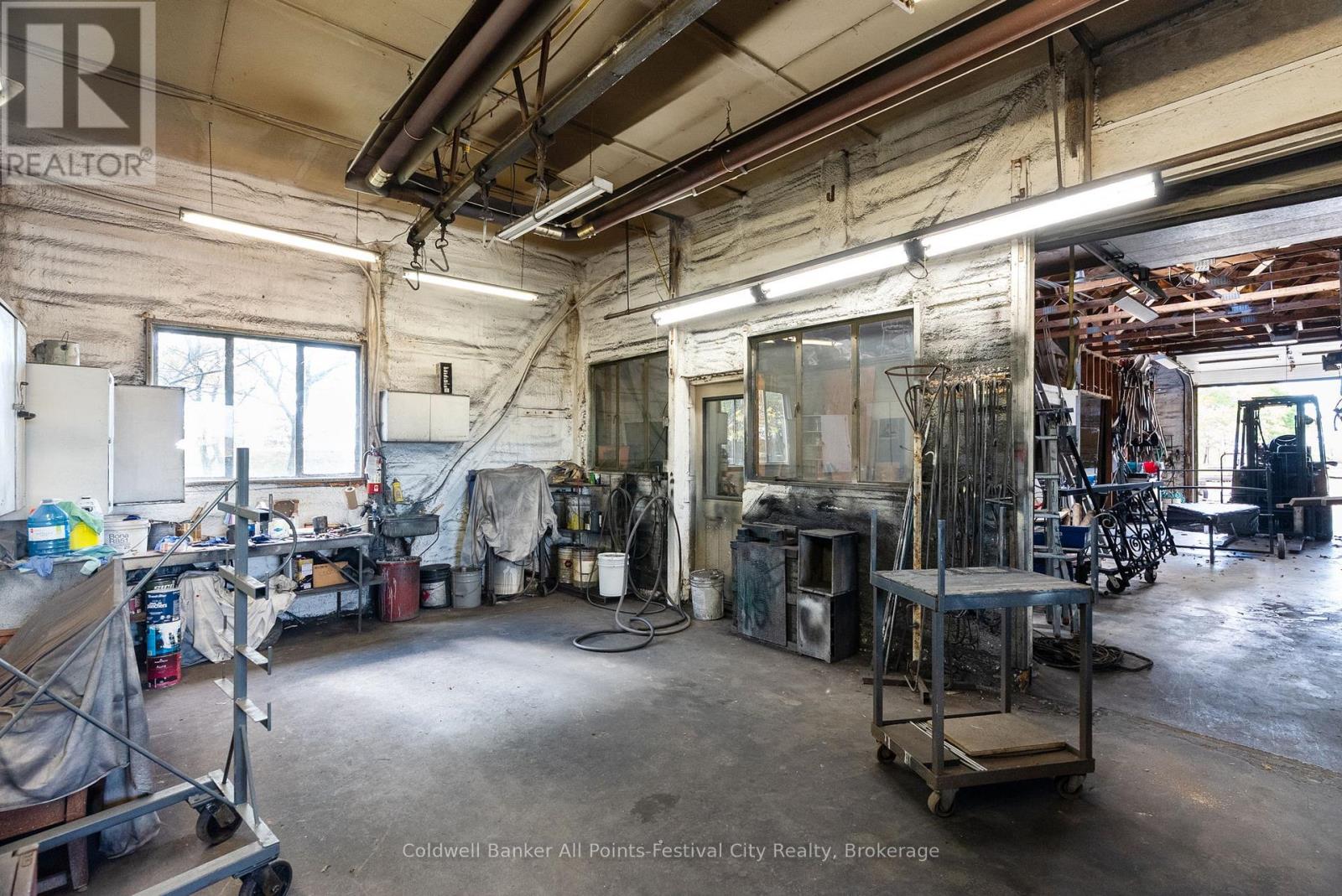 36404B HURON ROAD - 35