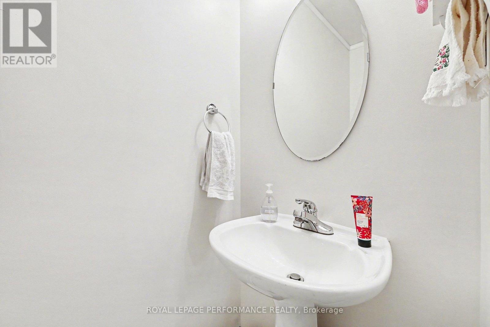 214 WINDHURST DRIVE — photo 17