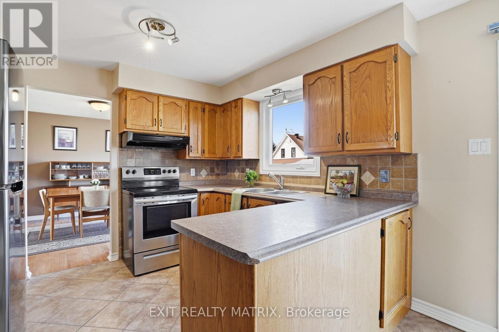 144 CENTENAIRE STREET - 13