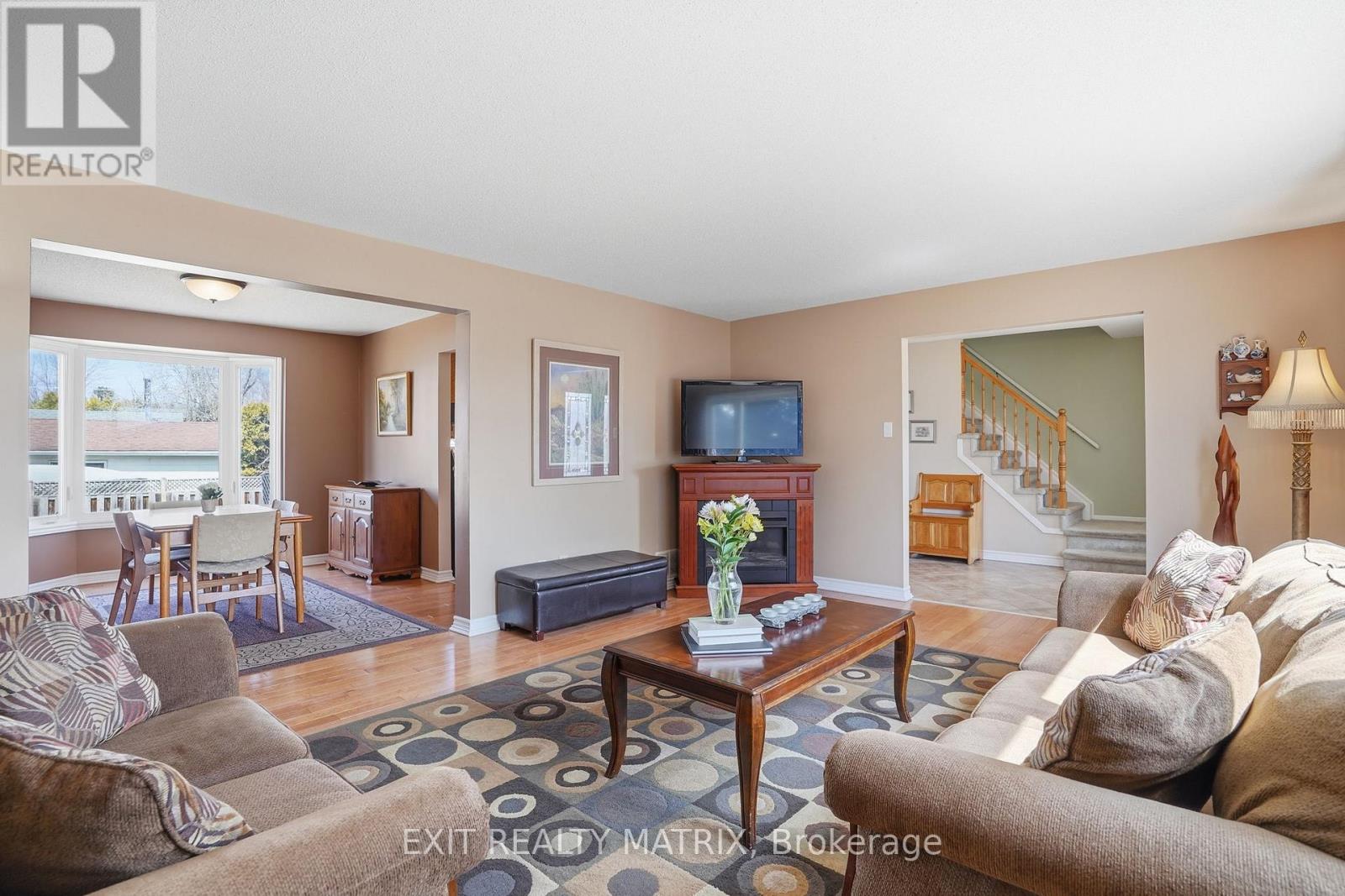 144 CENTENAIRE STREET - 7