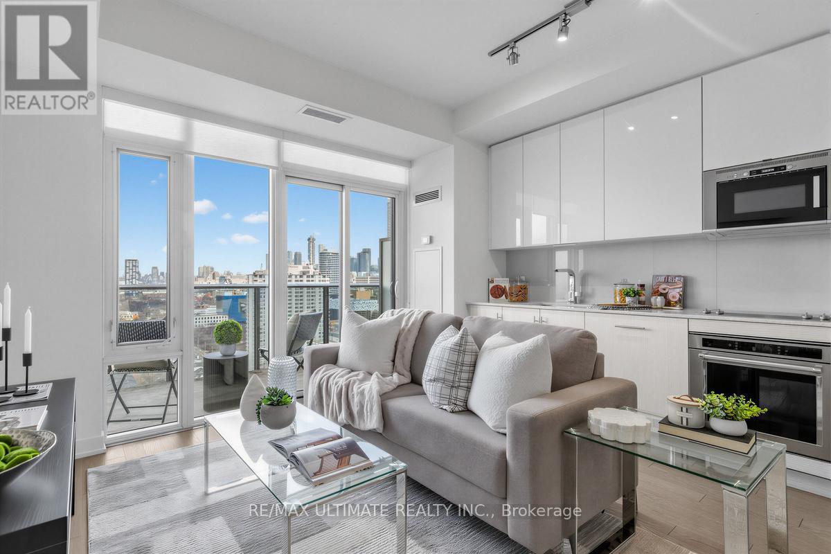 2508 - 330 RICHMOND STREET W