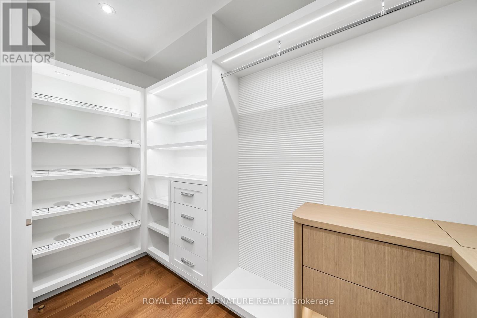 505 SOUDAN AVENUE - 23