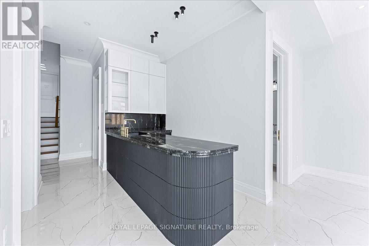 505 SOUDAN AVENUE - 29