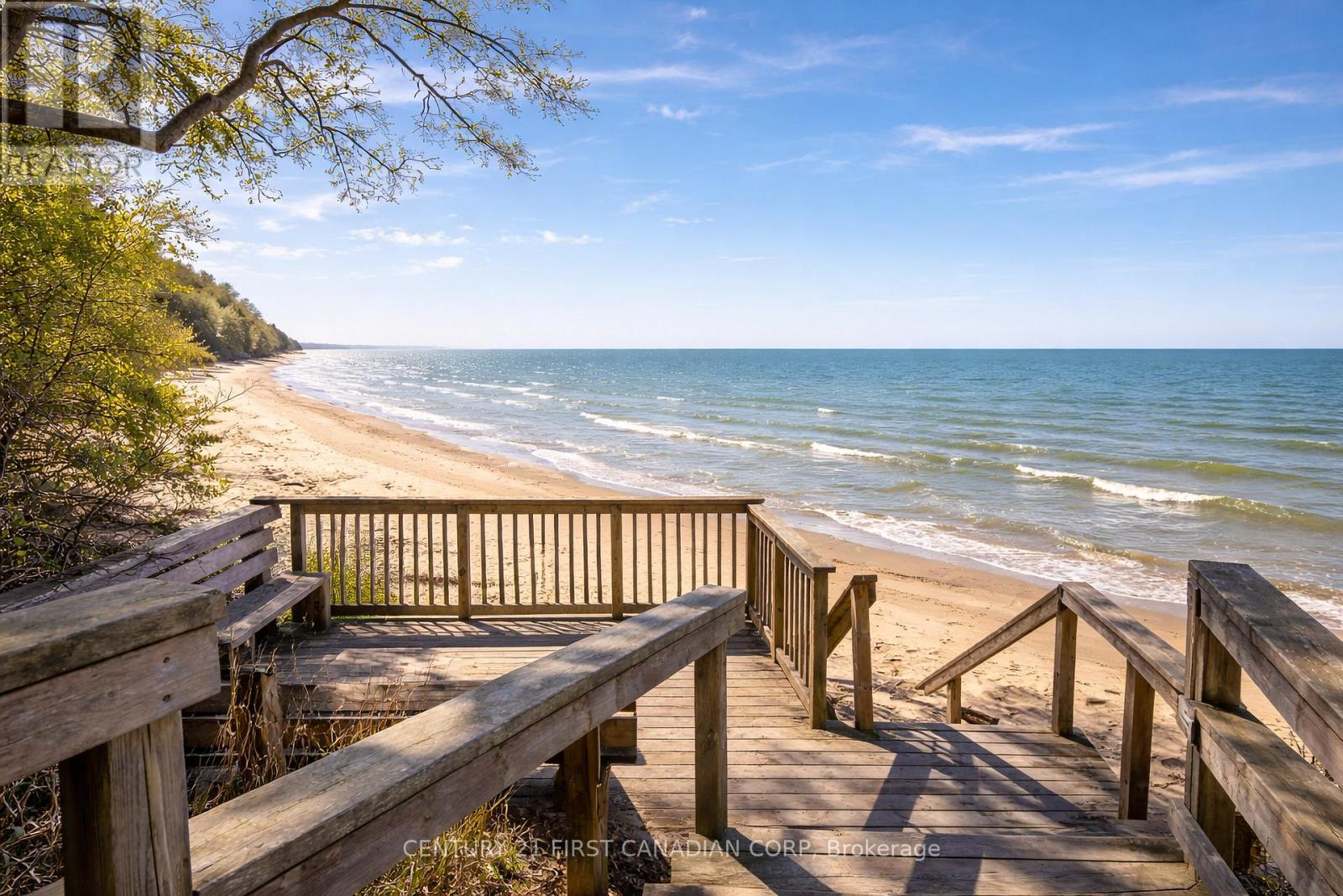 10277 GRAND OAKS DRIVE Property Photo