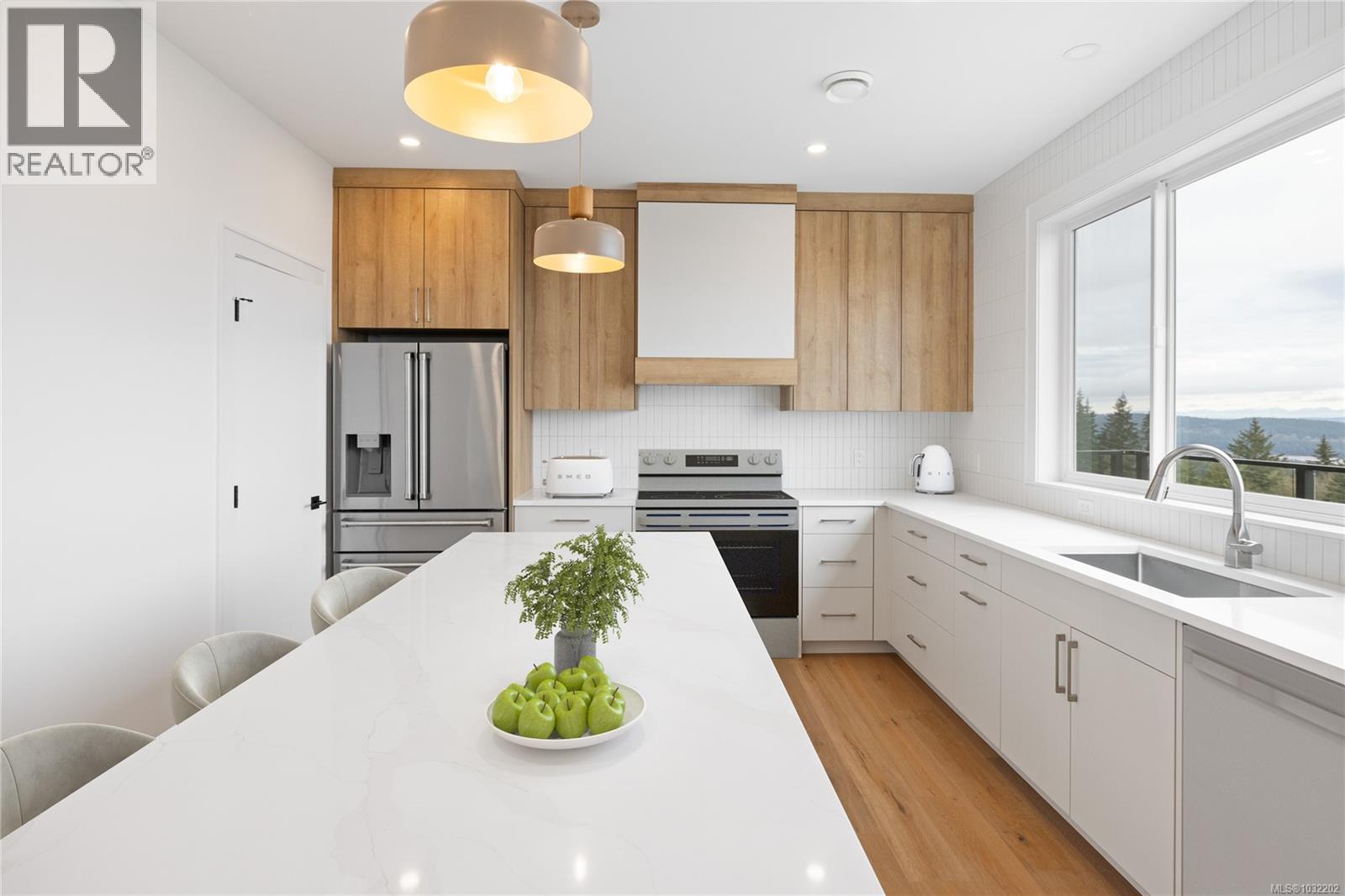 414 Thetis Dr - 11