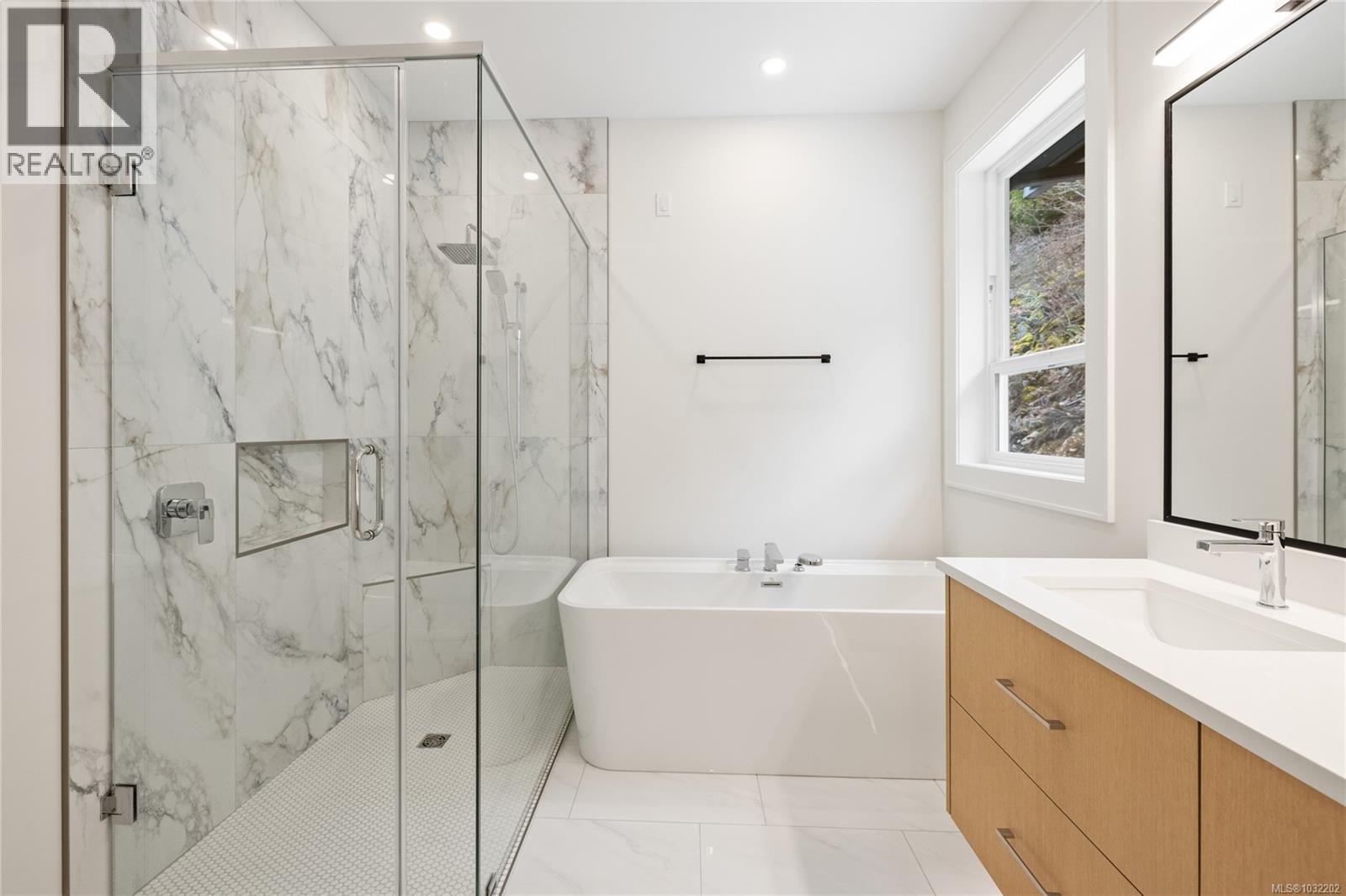 414 Thetis Dr - 24