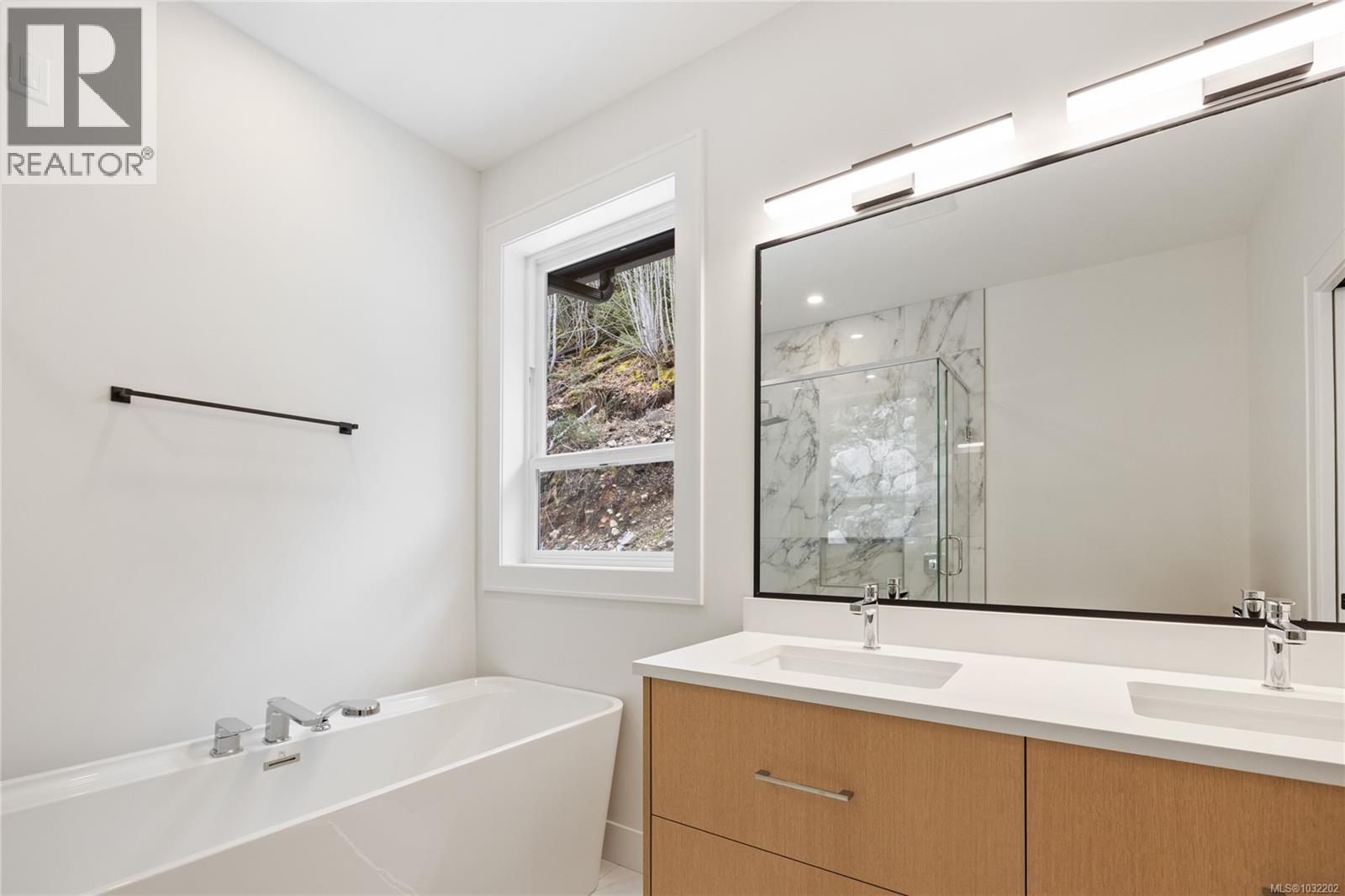 414 Thetis Dr - 26