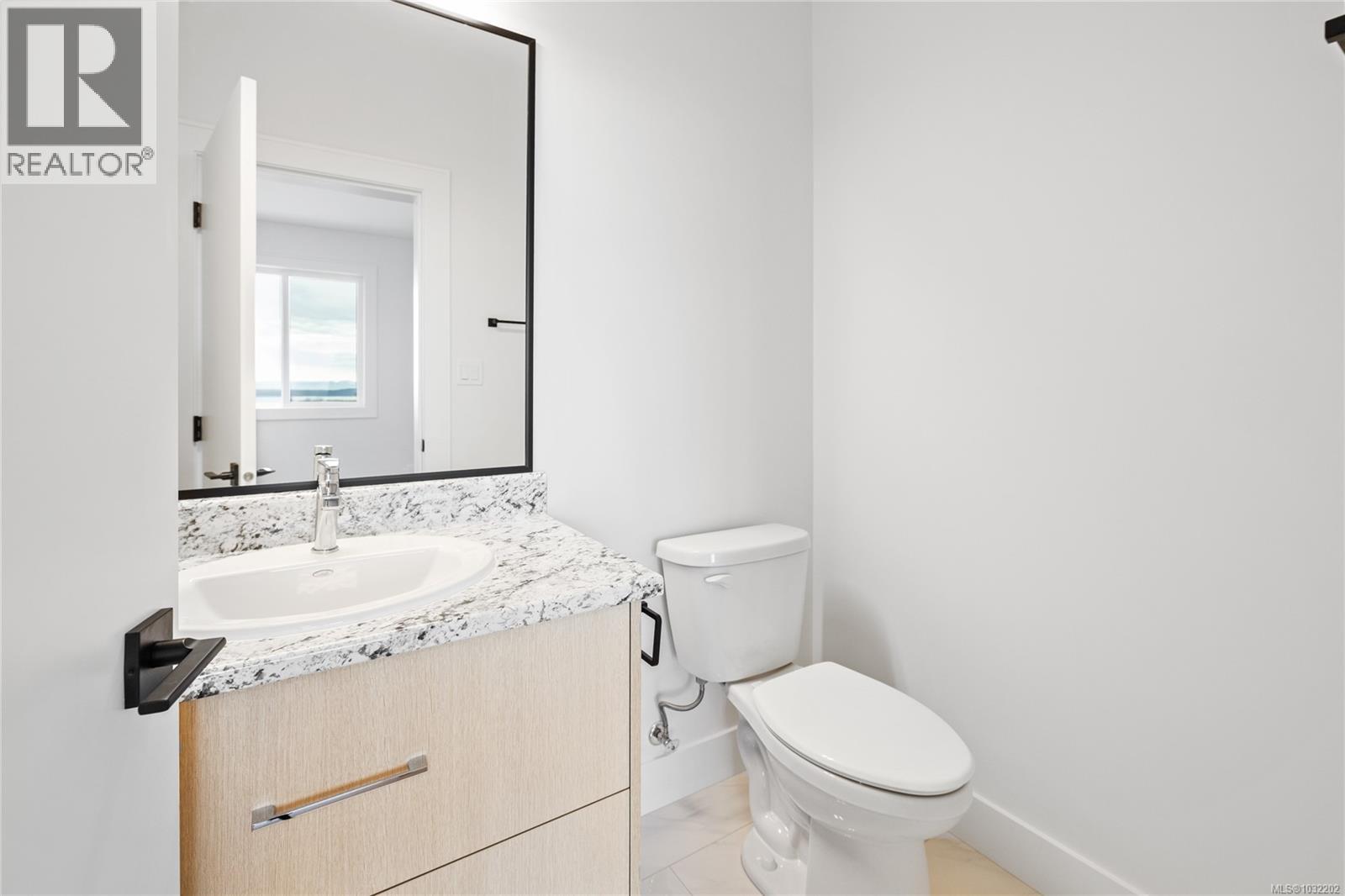 414 Thetis Dr - 33