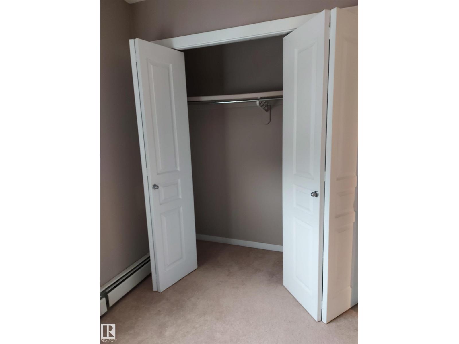 #203 11827 105 ST NW - 36