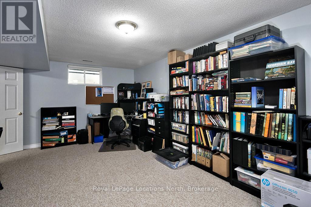 Office - Virtuallly Staged