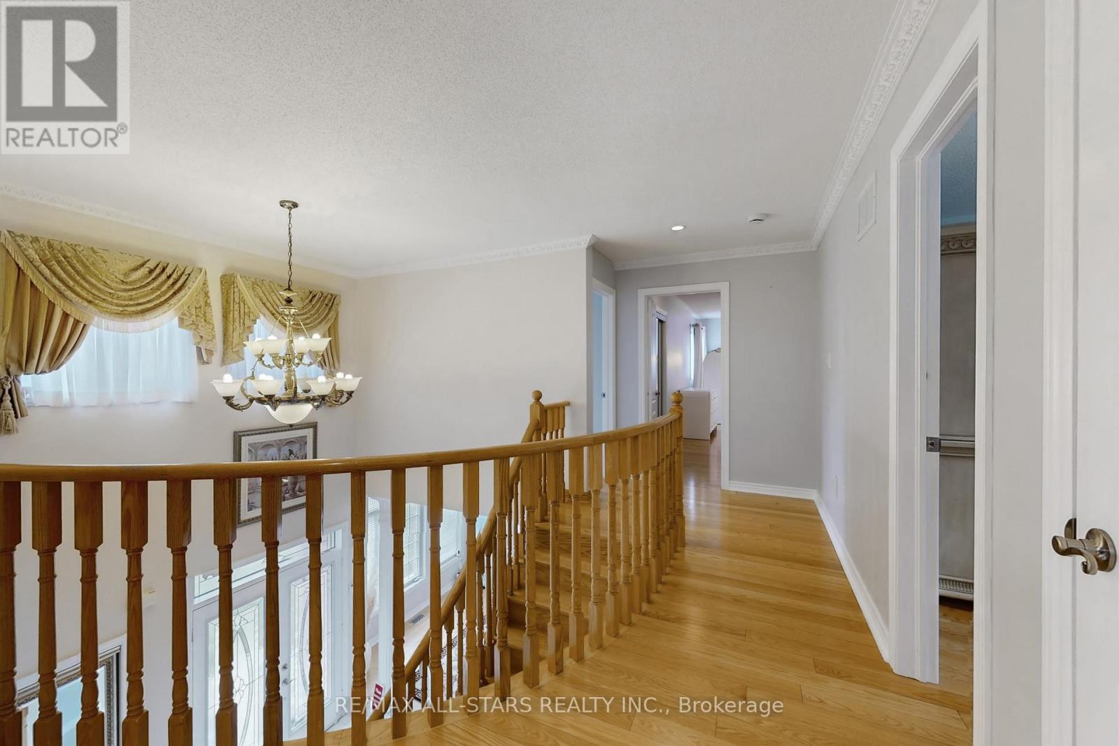 75 GLORIA CRESCENT - 27