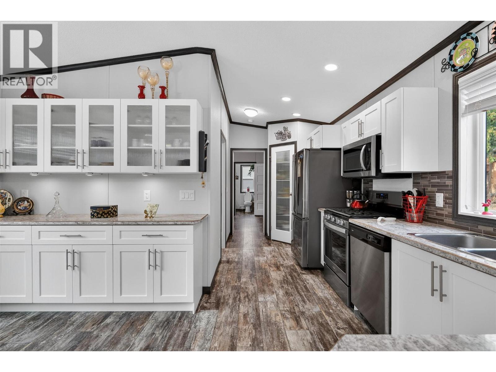 11 5235 Shaw Road, Salmon Arm