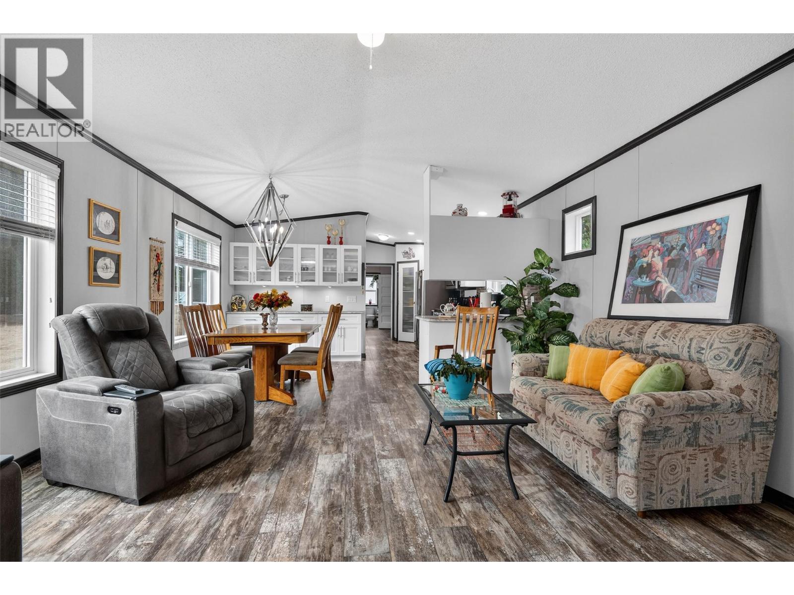 11 5235 Shaw Road, Salmon Arm