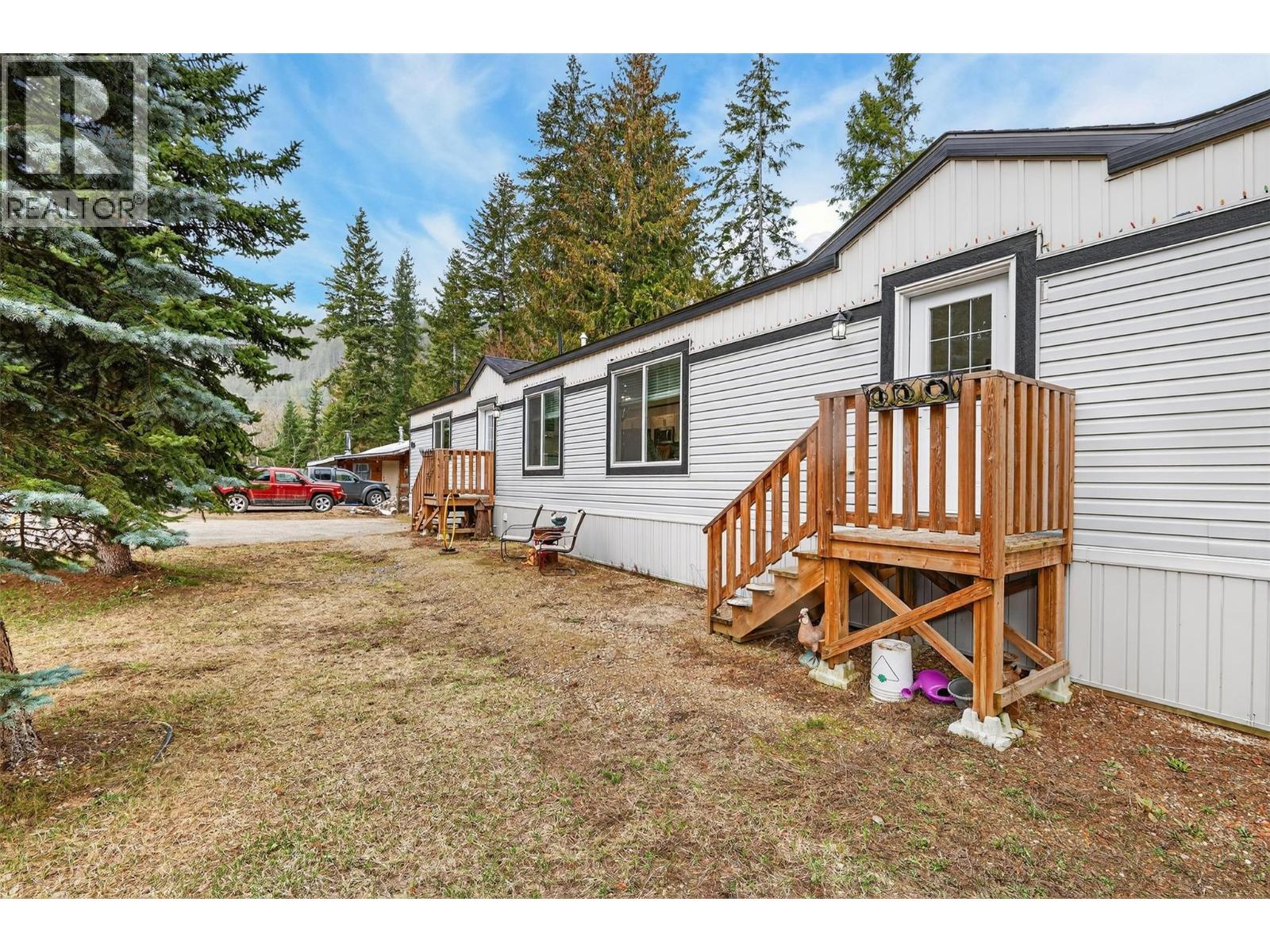11 5235 Shaw Road, Salmon Arm