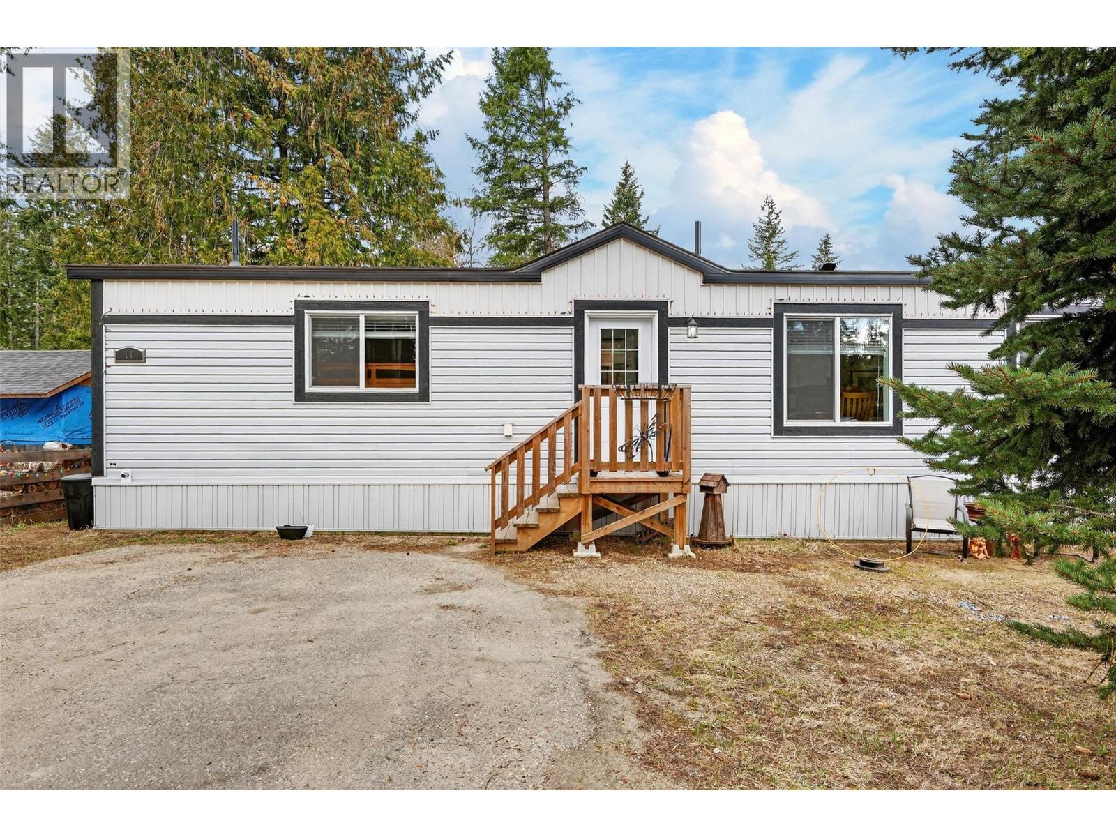 11 5235 Shaw Road, Salmon Arm