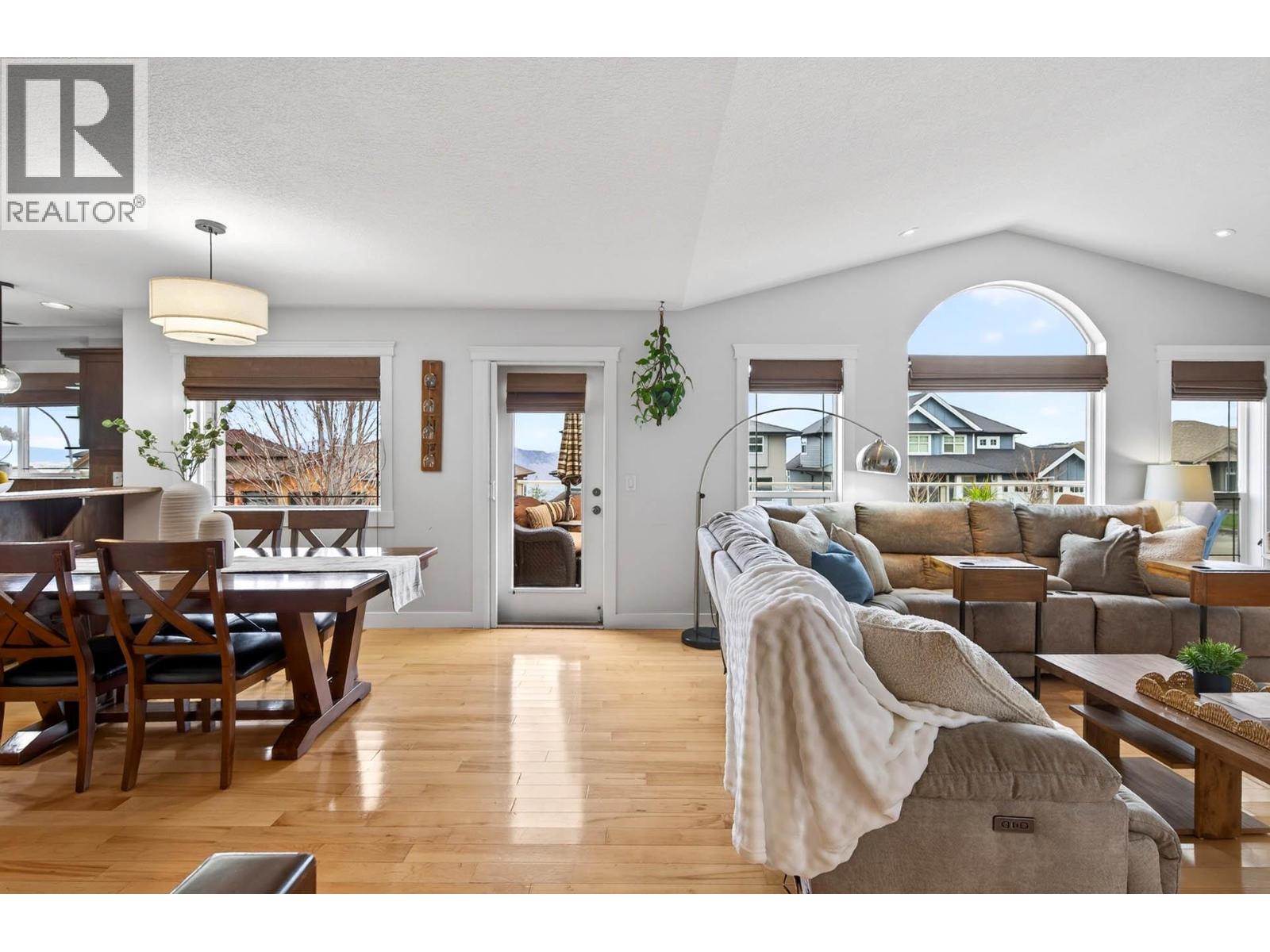 2633 TELFORD DRIVE - 10