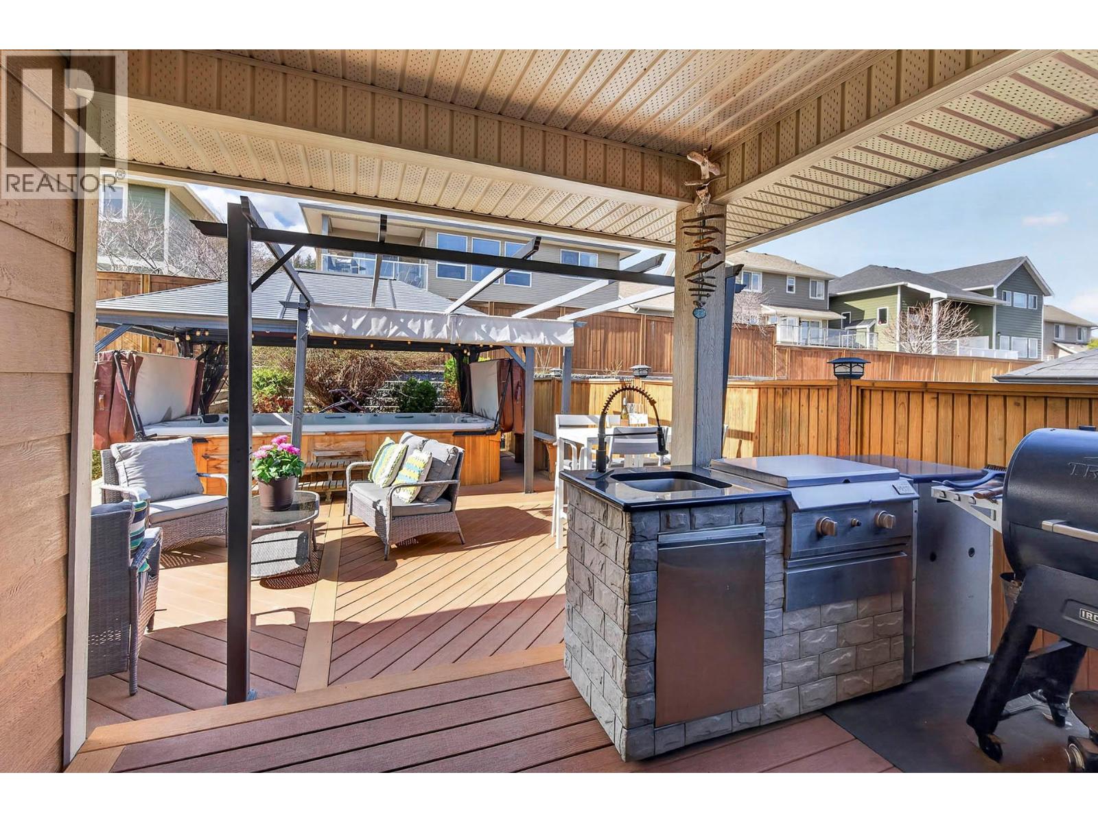 2633 TELFORD DRIVE - 17