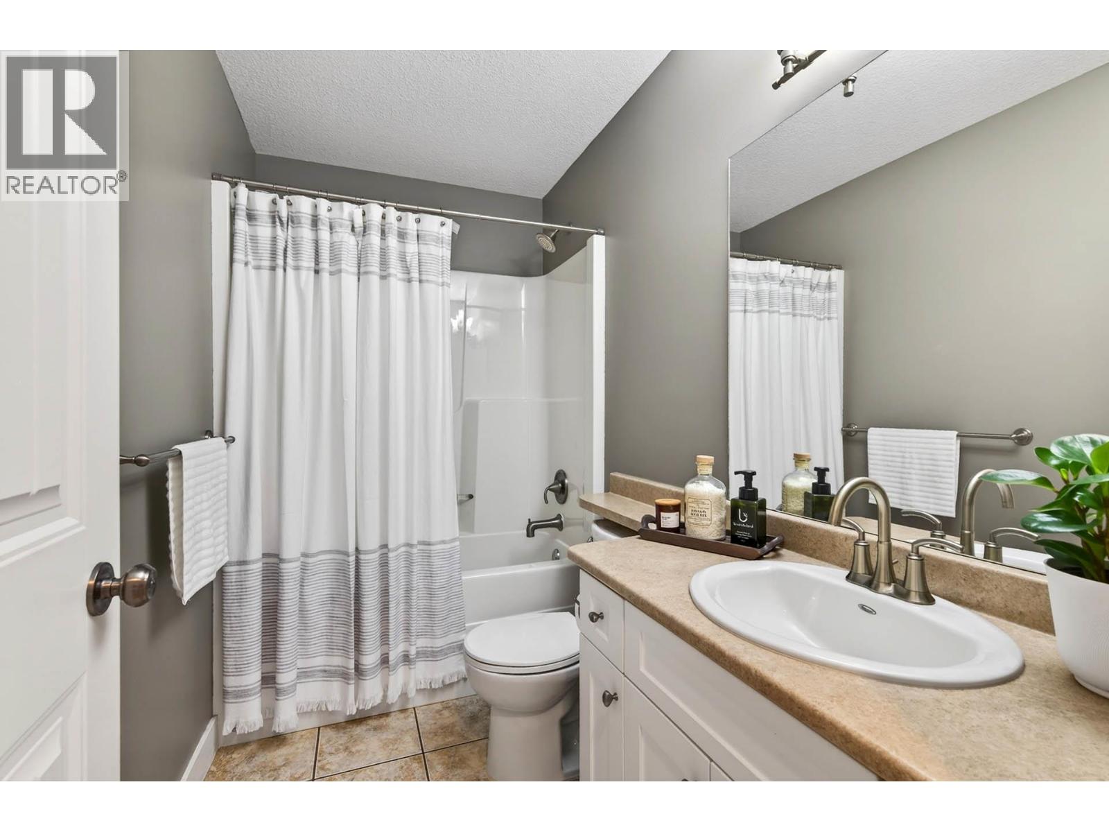 2633 TELFORD DRIVE - 37