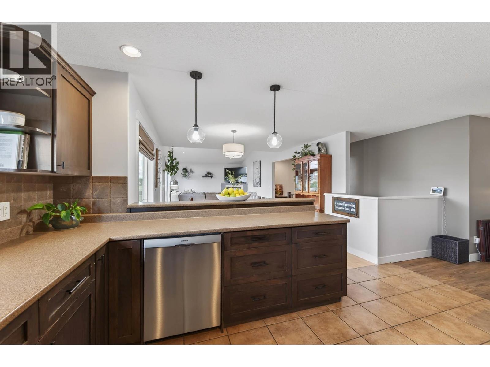 2633 TELFORD DRIVE - 7