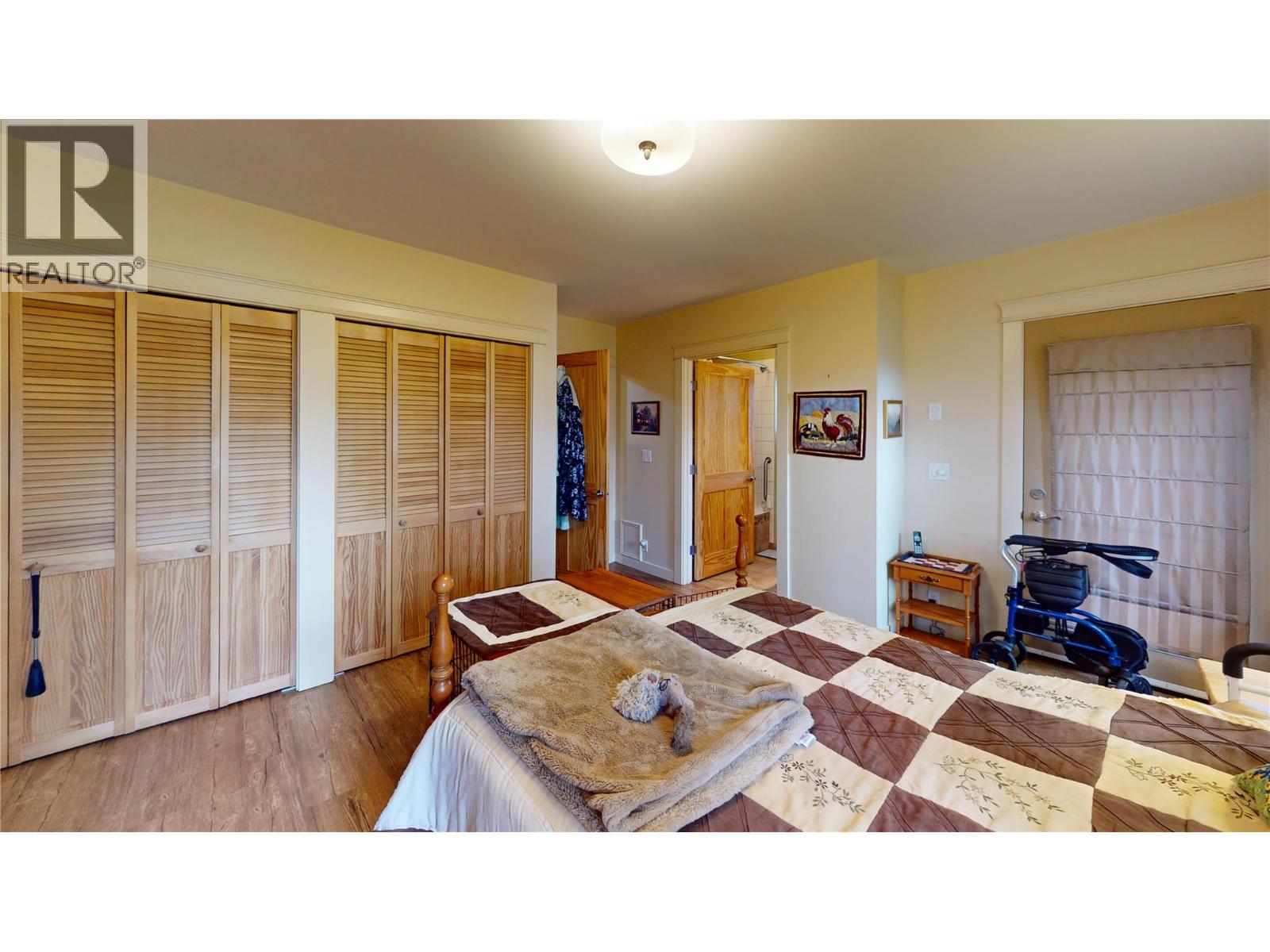 805 16TH AVENUE S - 11