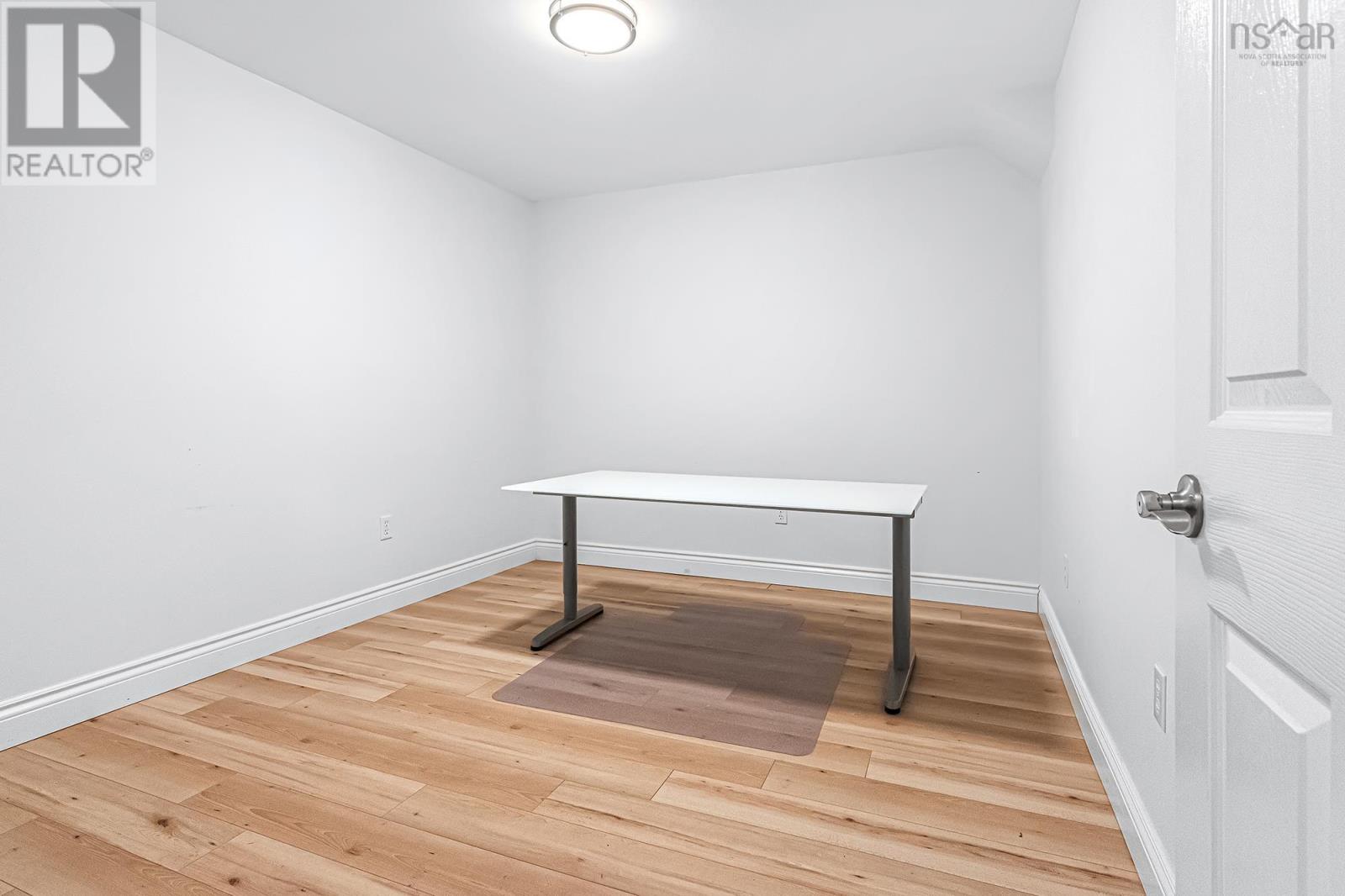 Property 36 of 40 of 32 Falcon Crest Court