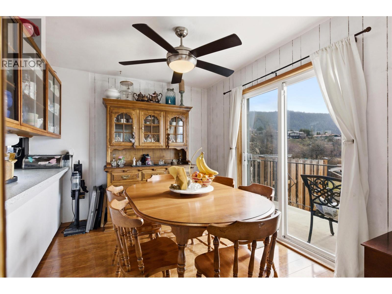 496 N SIXTH AVENUE - 14