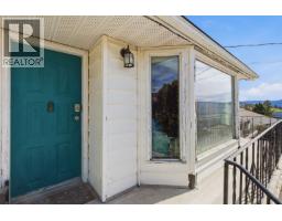 Bedroom 2 - 496 N Sixth Avenue, Williams Lake, BC V2G2G7 Photo 6