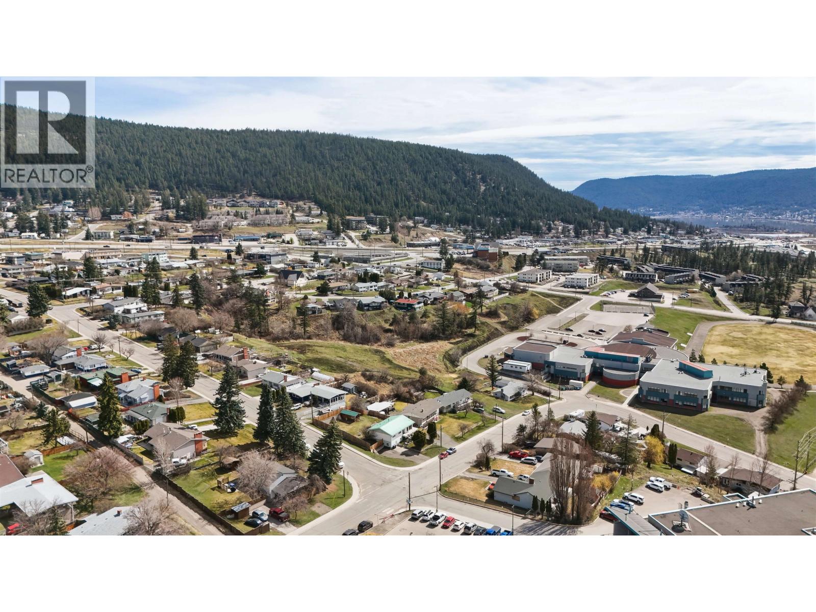 496 N SIXTH AVENUE - 24