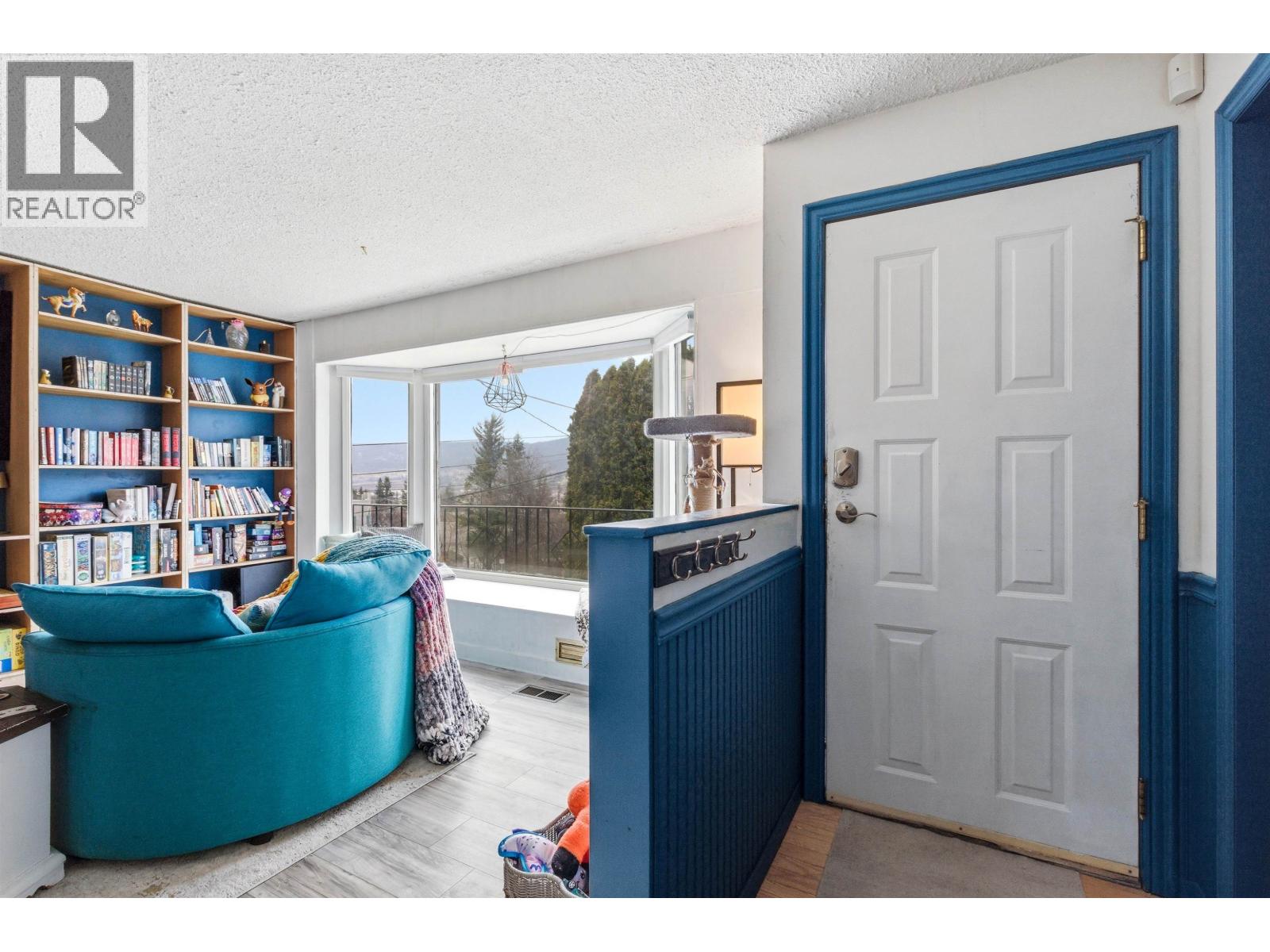 496 N SIXTH AVENUE - 7