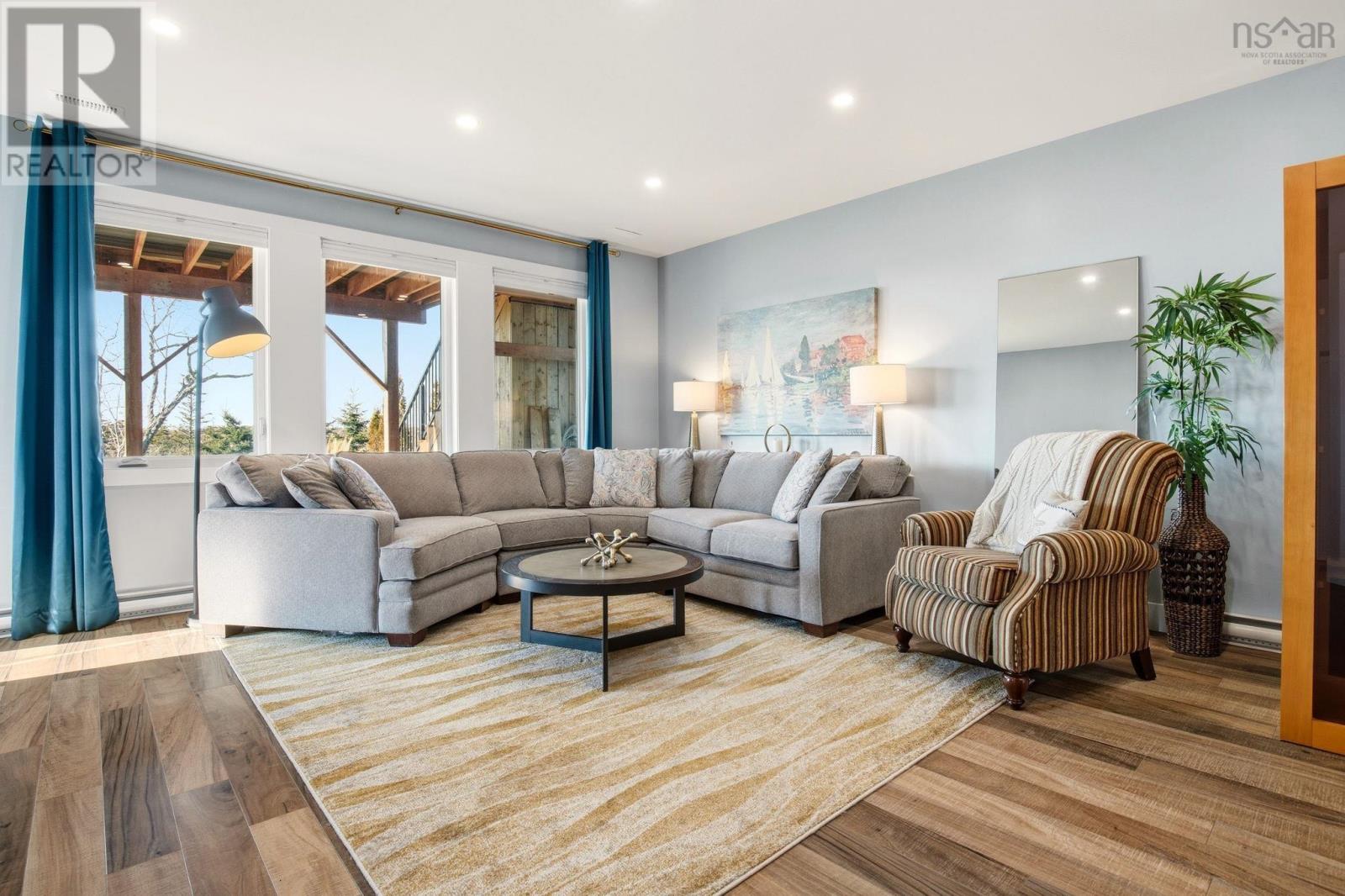 Property 31 of 44 of 83 Brunello Boulevard