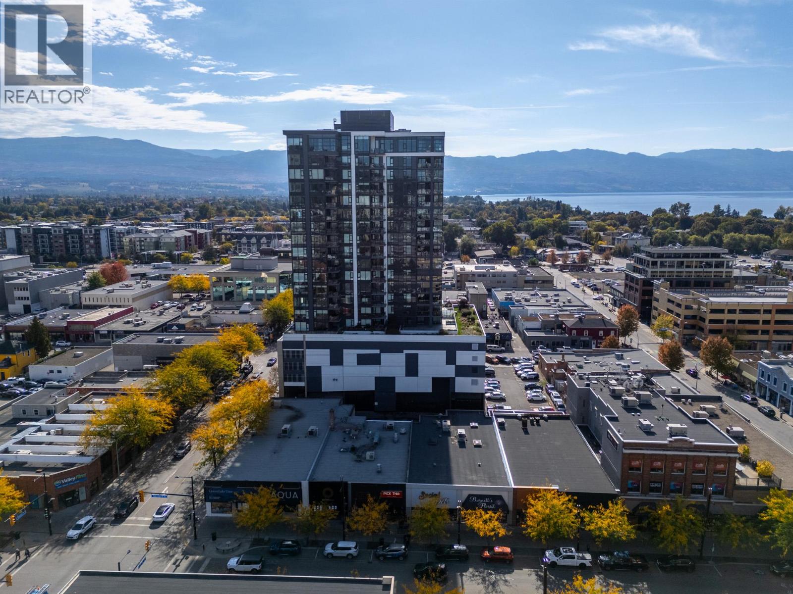 802 1588 Ellis Street, Kelowna