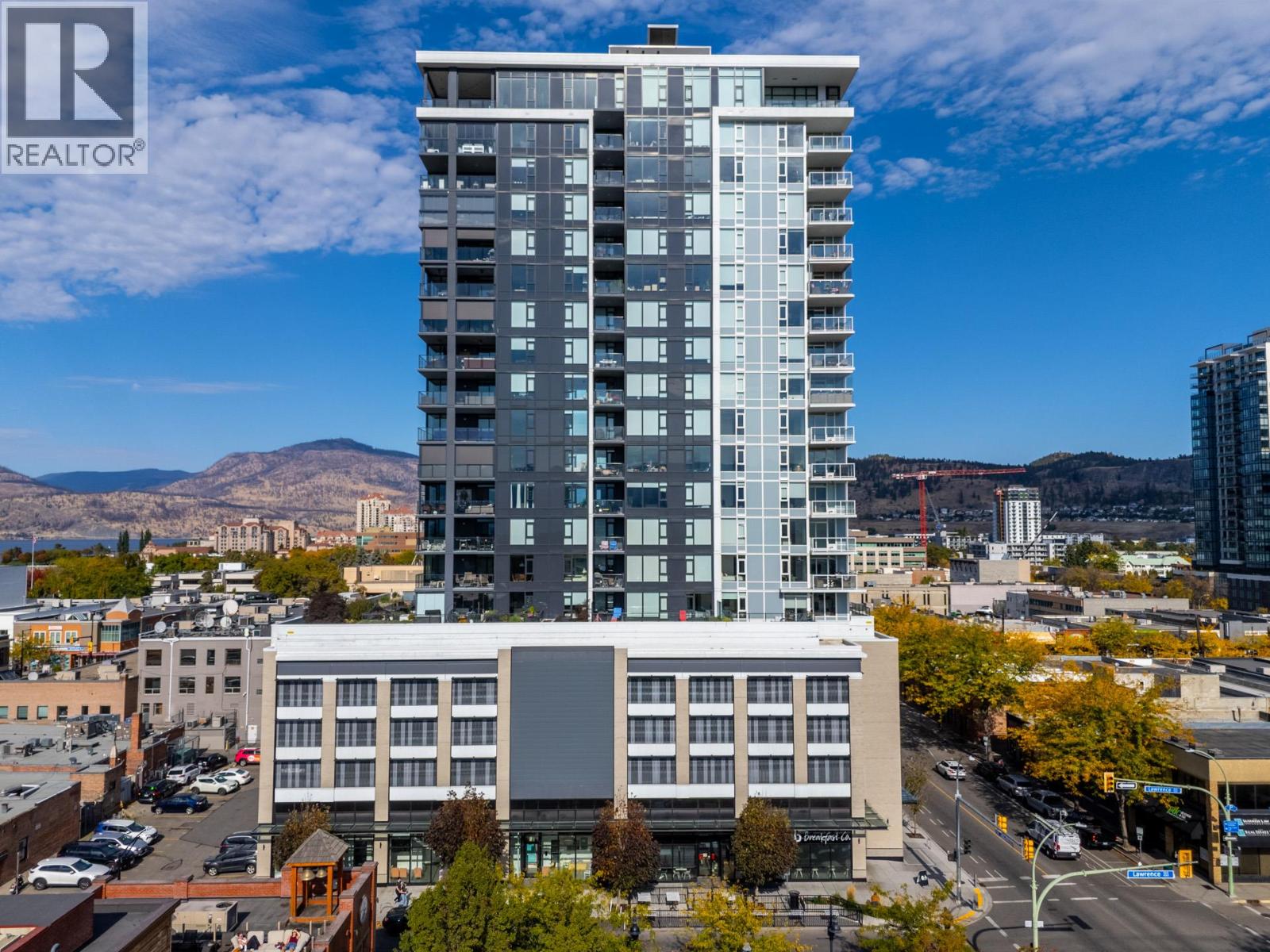 802 1588 Ellis Street, Kelowna