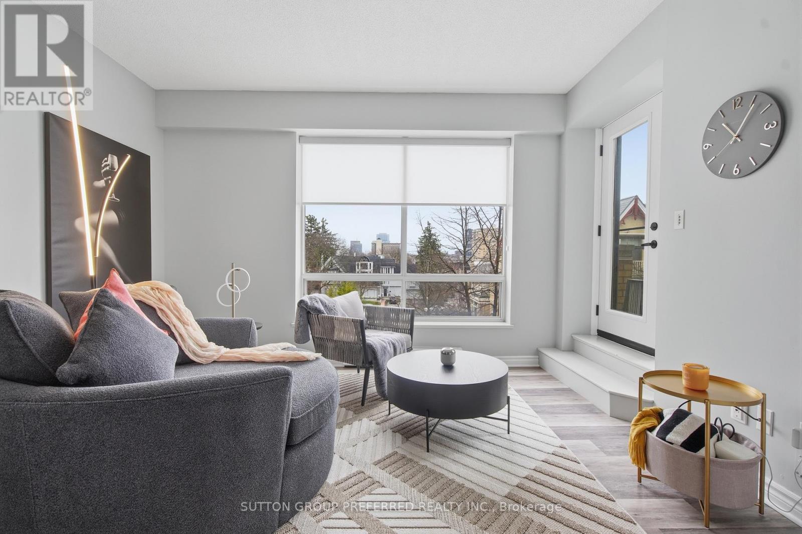 #310 250 SYDENHAM STREET - 22
