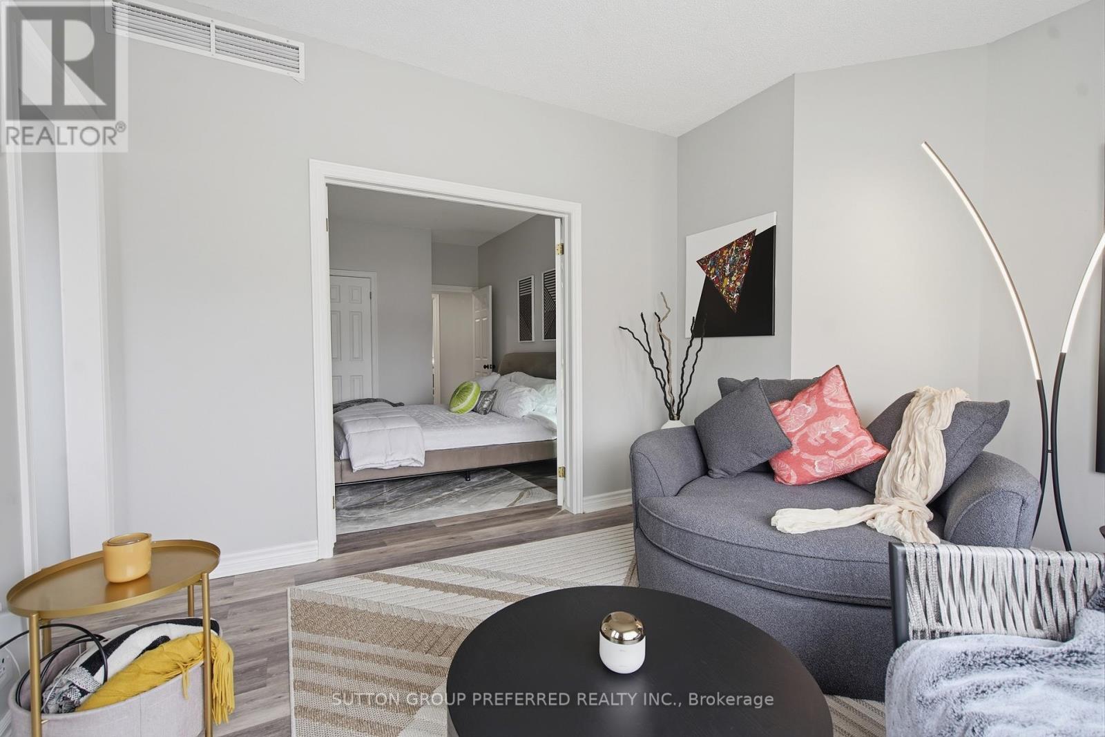 #310 250 SYDENHAM STREET - 23