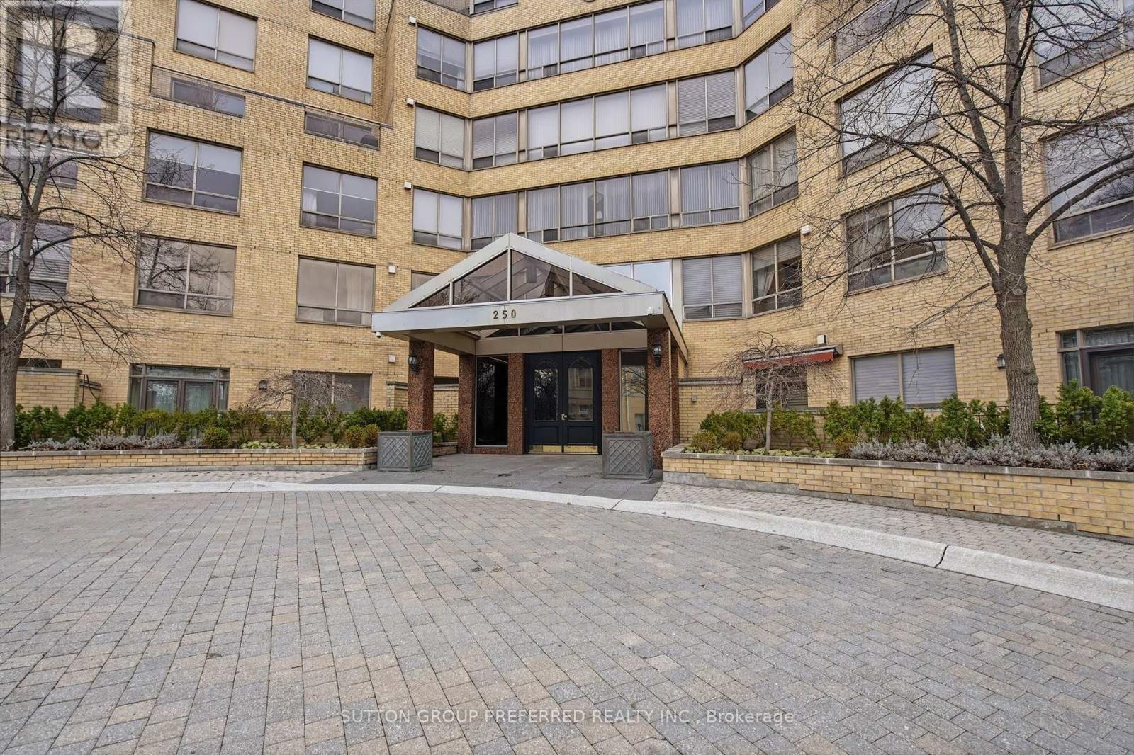 #310 250 SYDENHAM STREET - 3