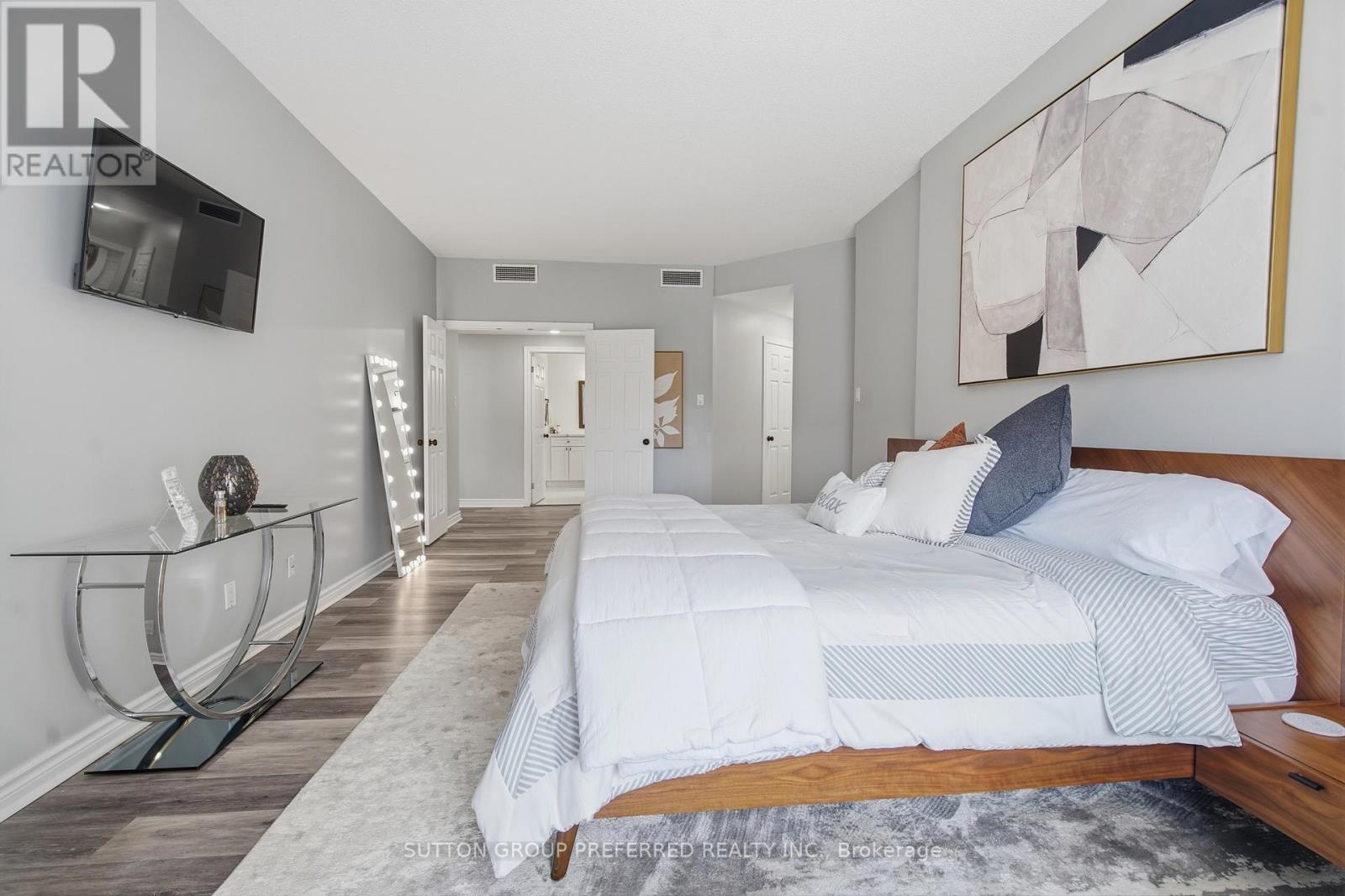 #310 250 SYDENHAM STREET - 30