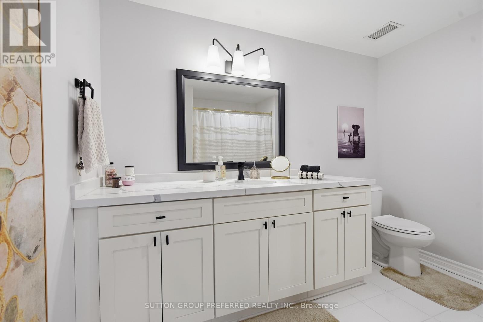 #310 250 SYDENHAM STREET - 35
