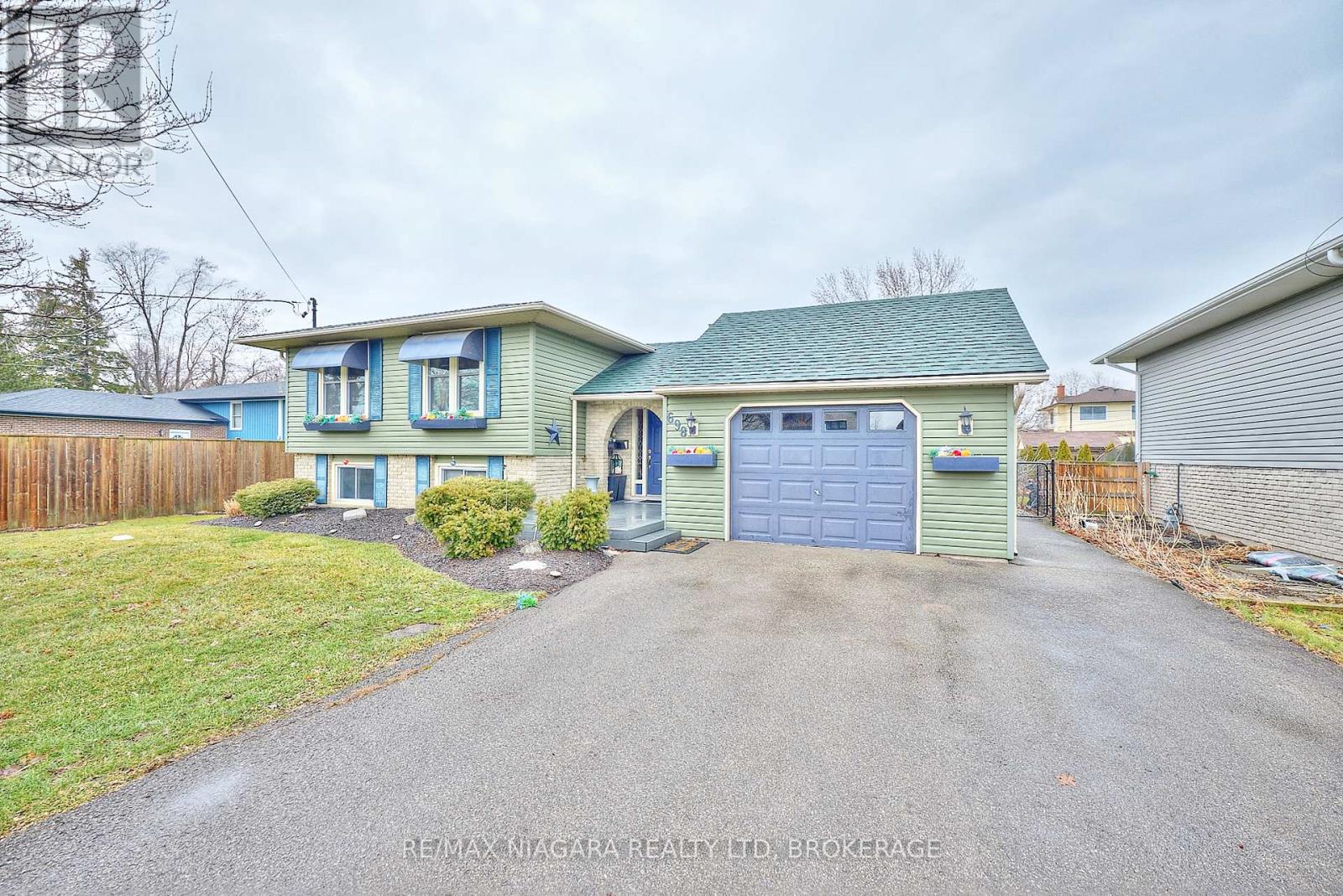 698 BUFFALO ROAD - 1