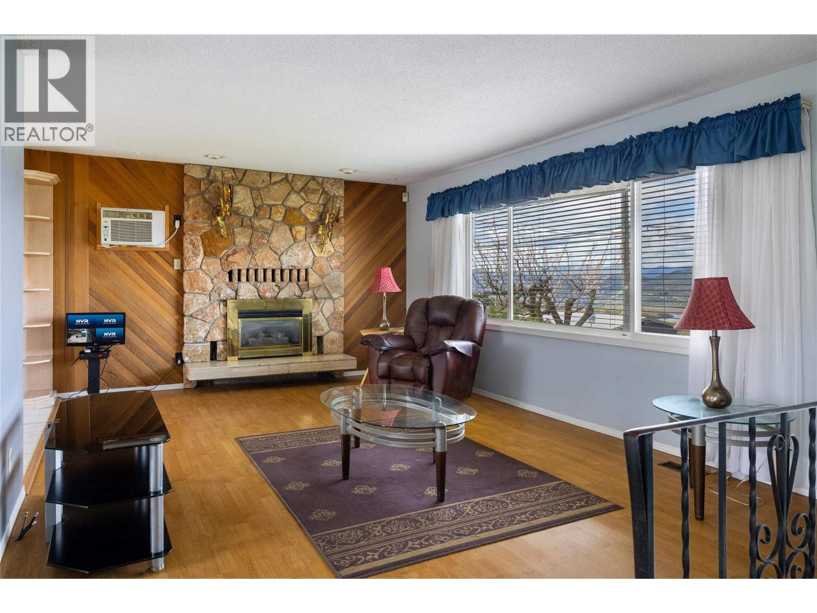 6827 Herry Road, Vernon