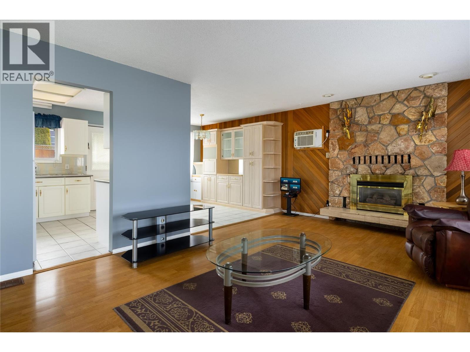 6827 Herry Road, Vernon