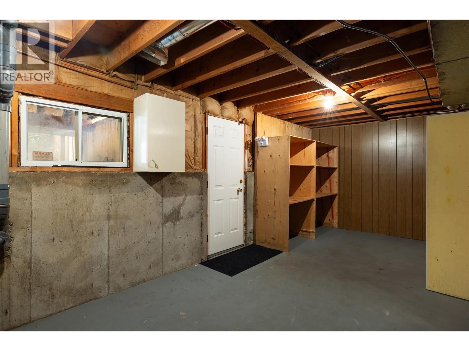 6827 Herry Road, Vernon